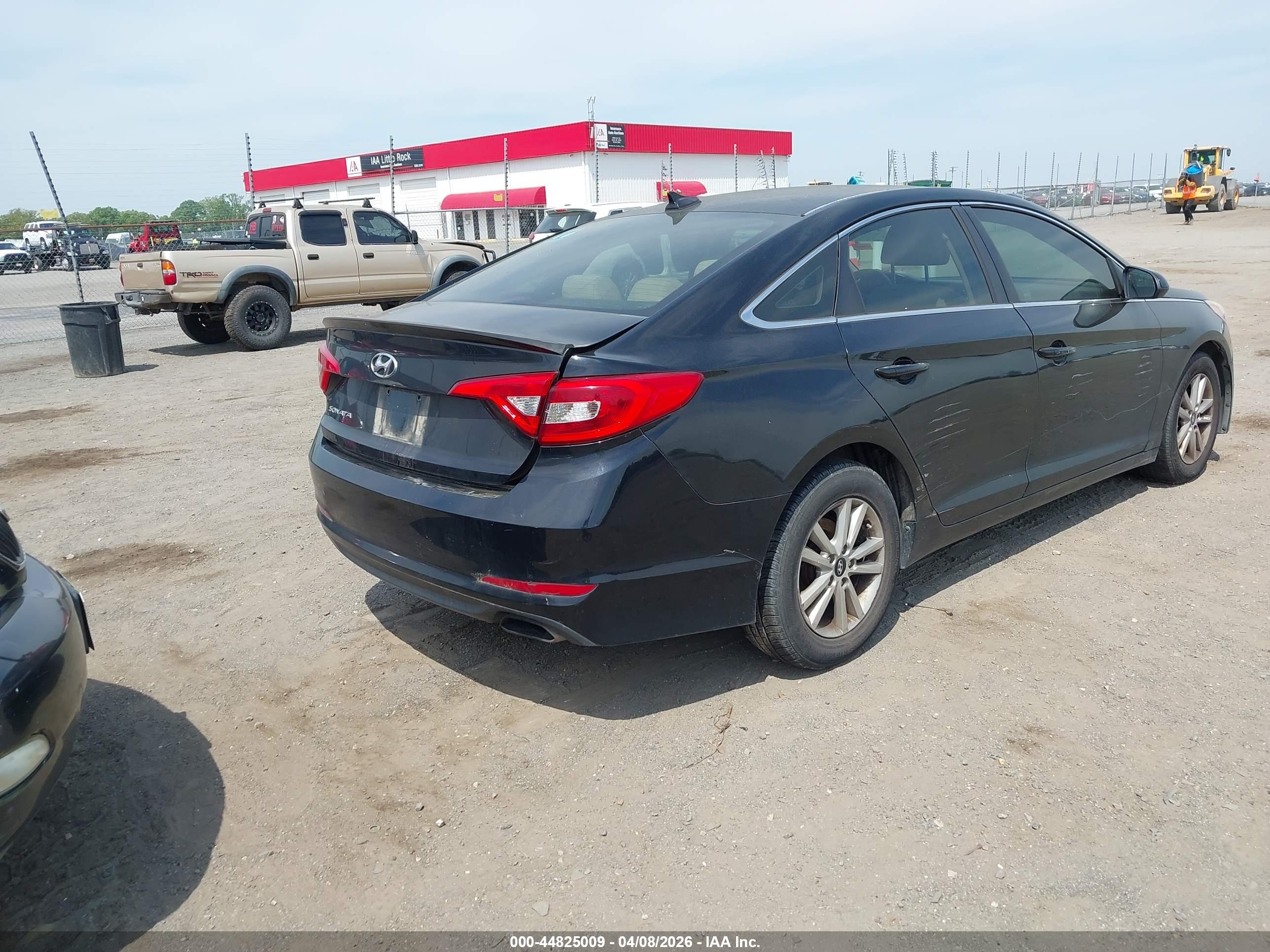 HYUNDAI SONATA image 4