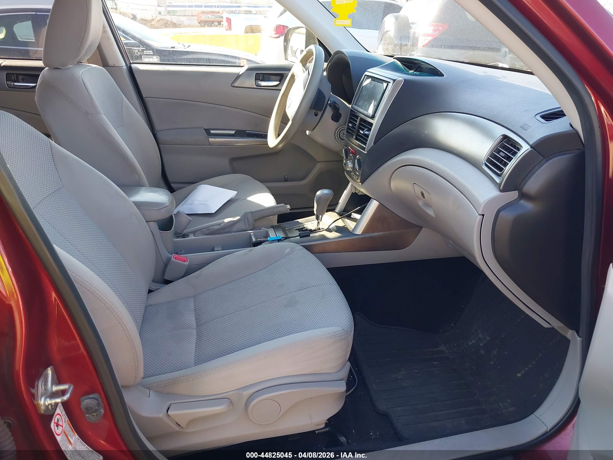 SUBARU FORESTER image 5