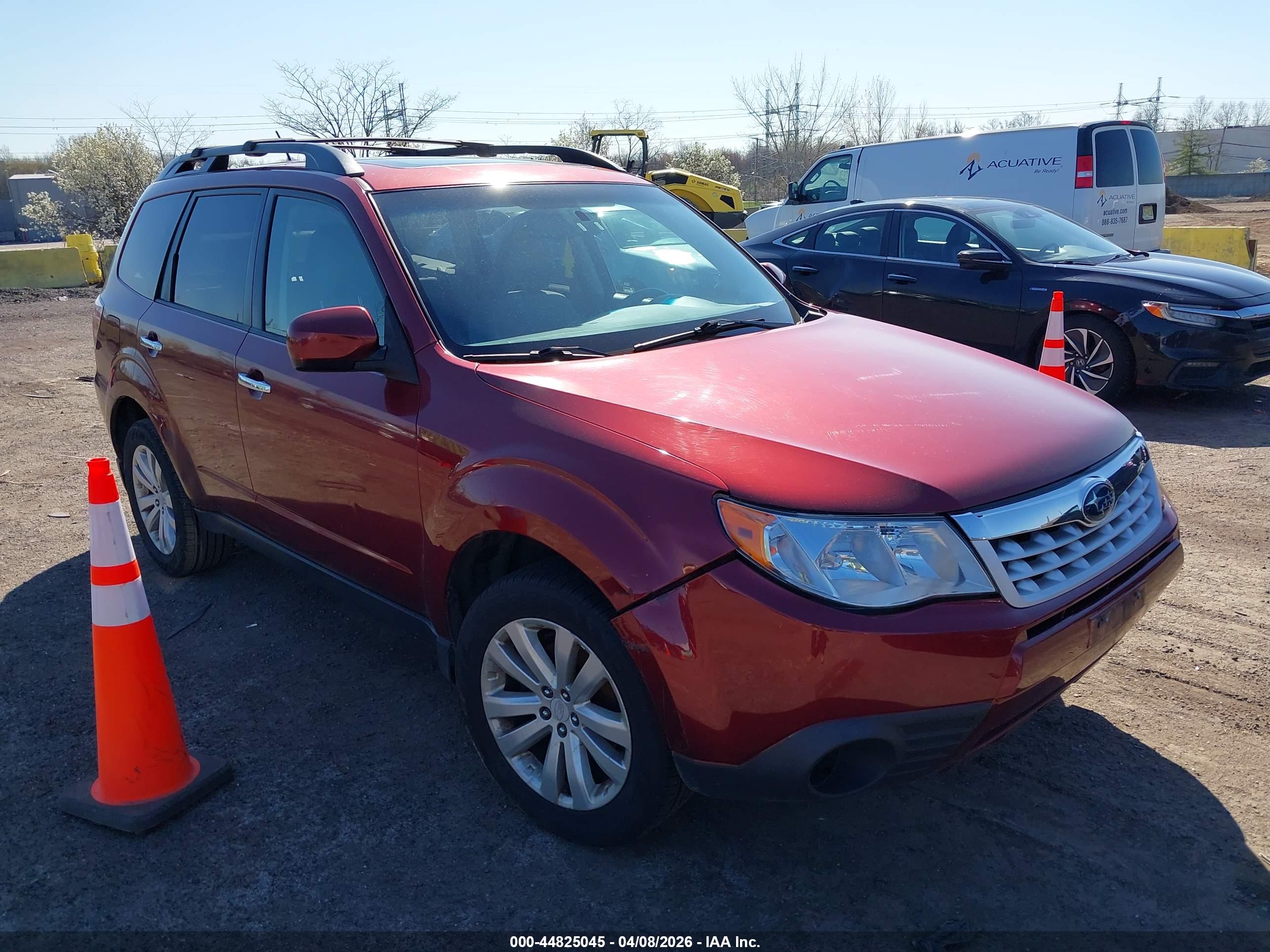 SUBARU FORESTER image 6