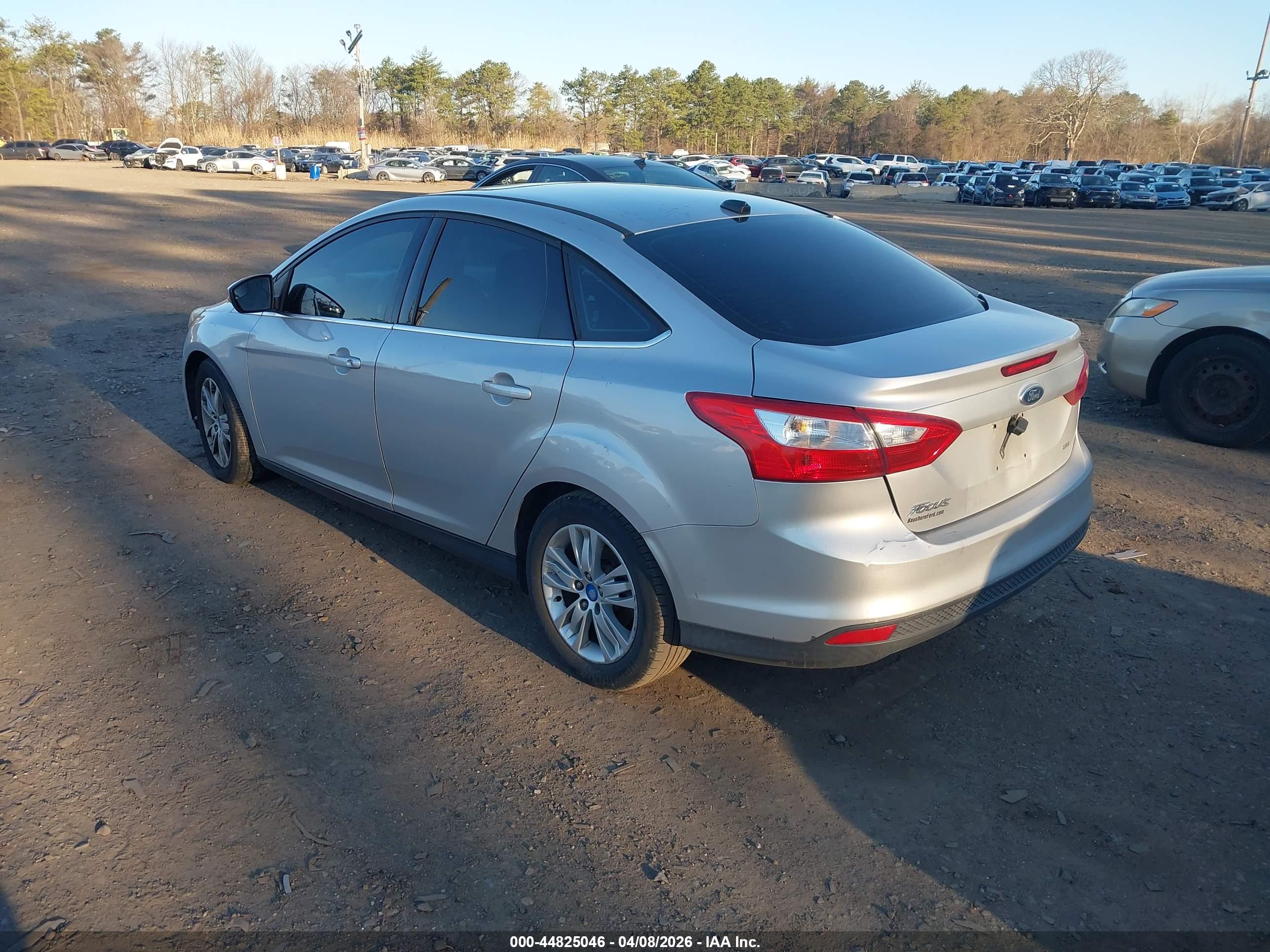 FORD FOCUS image 3