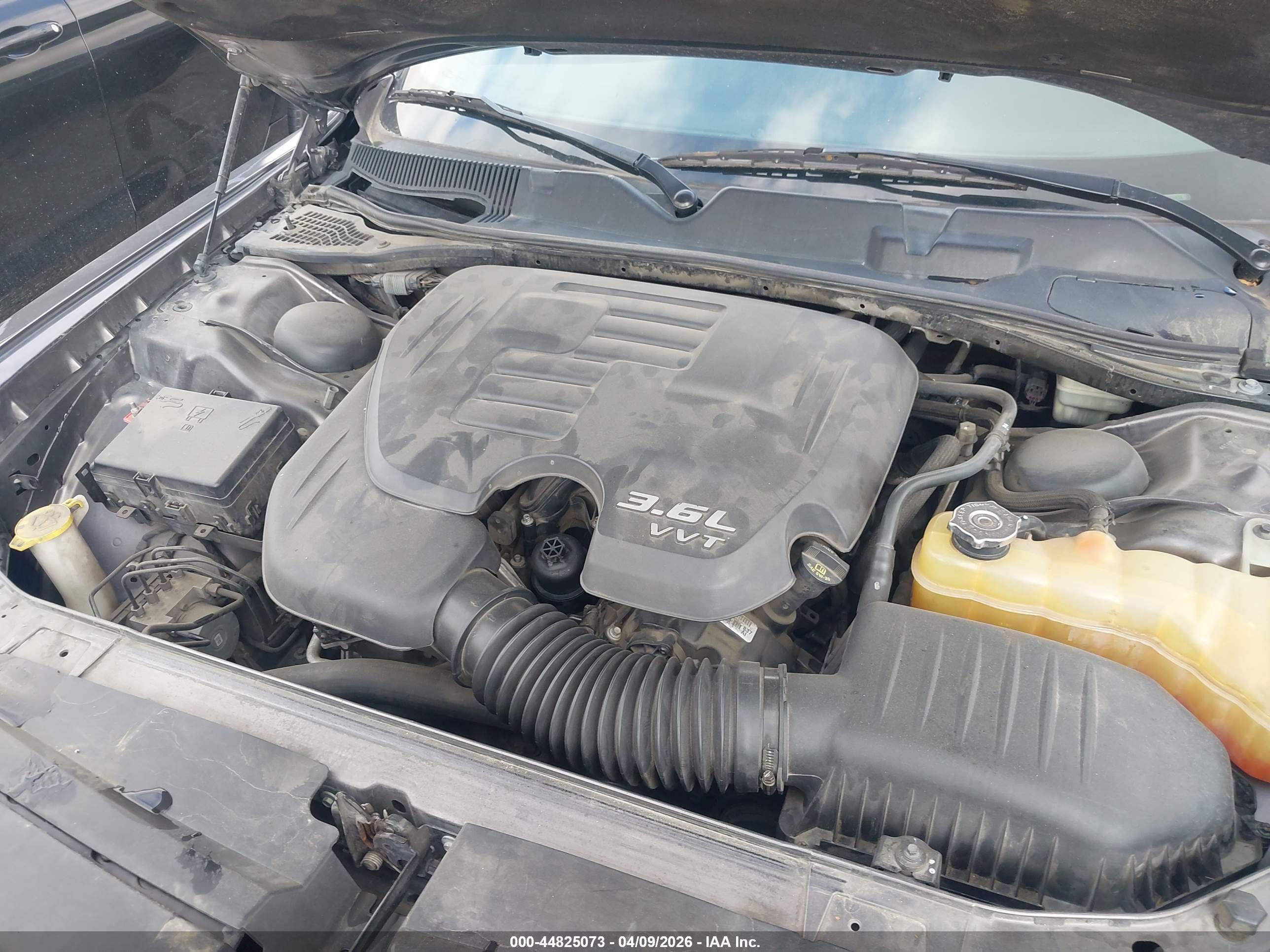DODGE CHALLENGER image 10