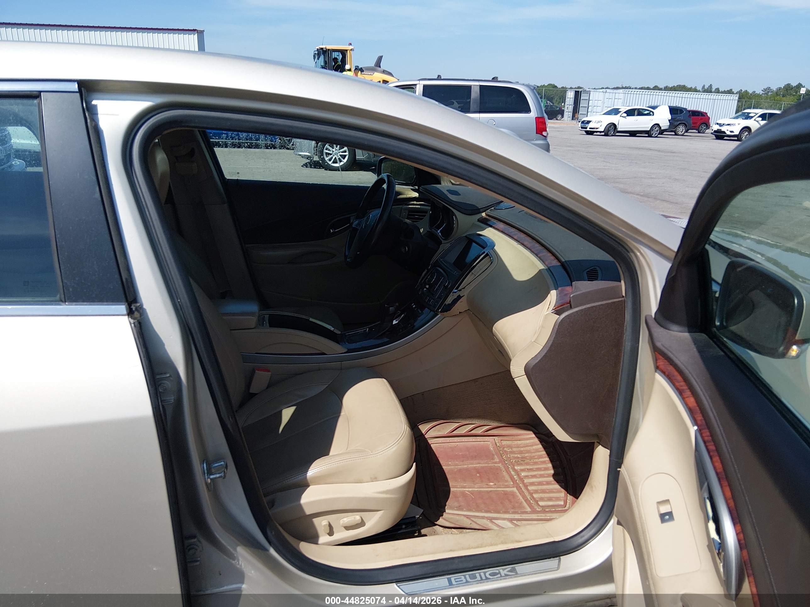 BUICK LACROSSE image 5