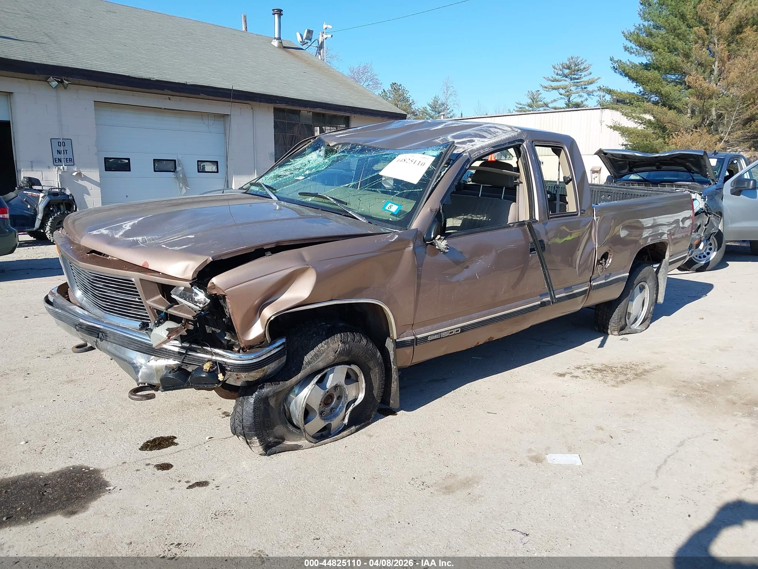 GMC SIERRA image 2