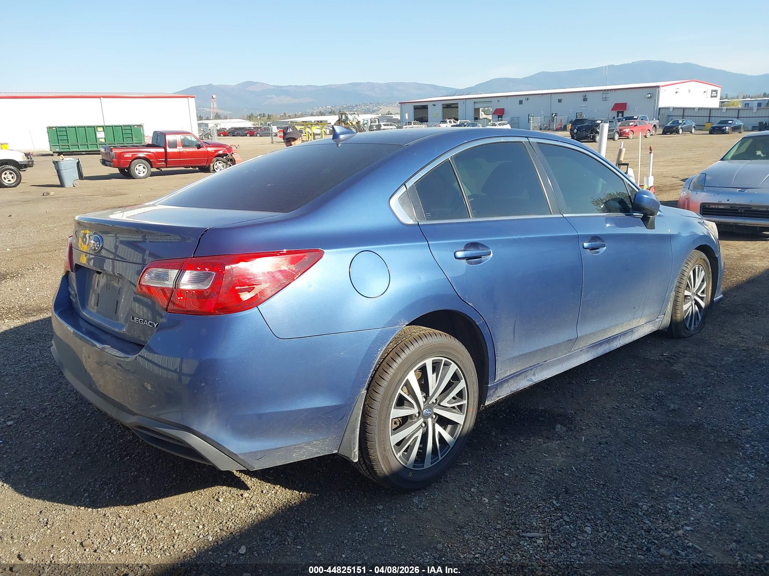 SUBARU LEGACY image 4