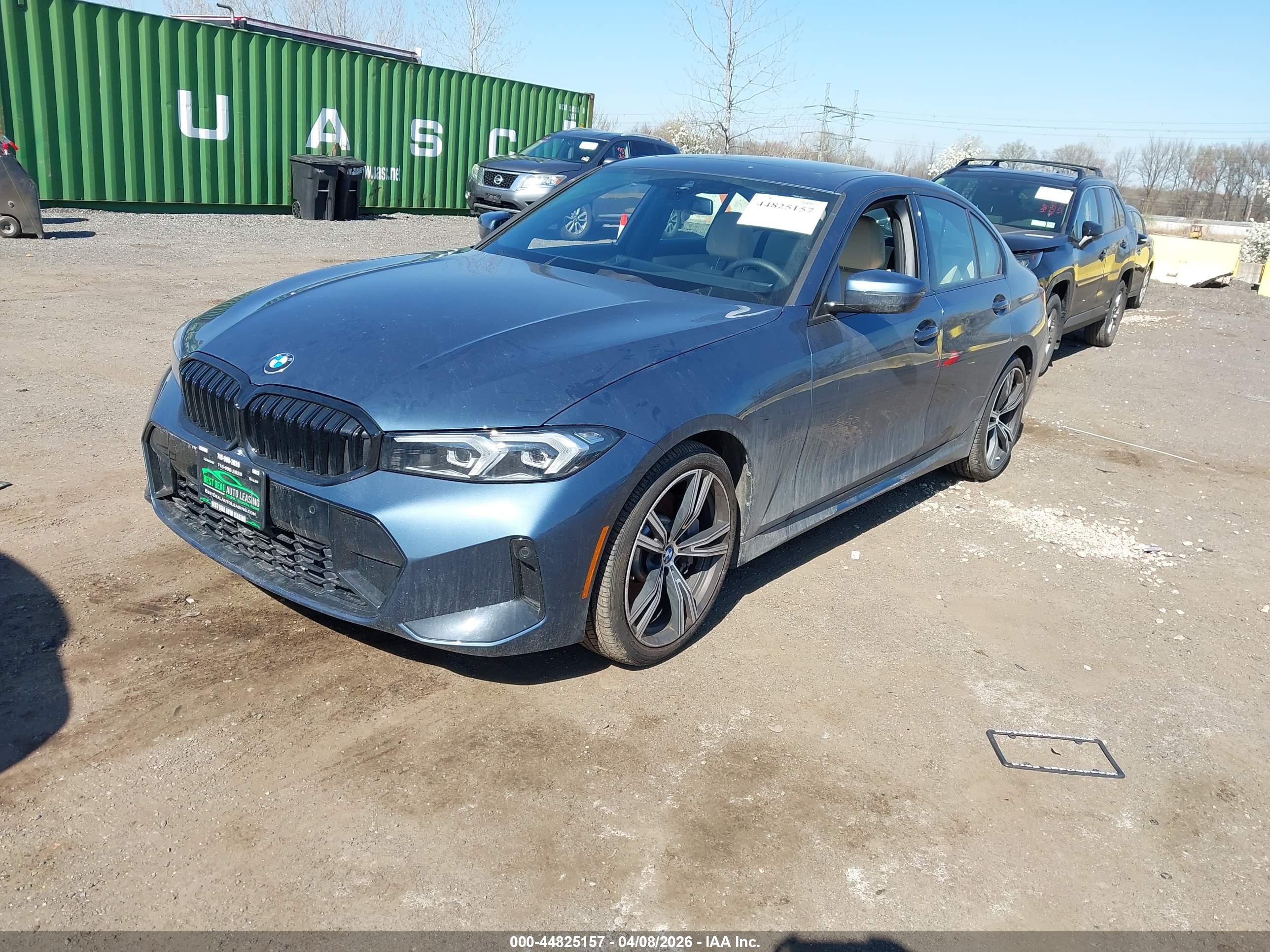BMW 330I image 2