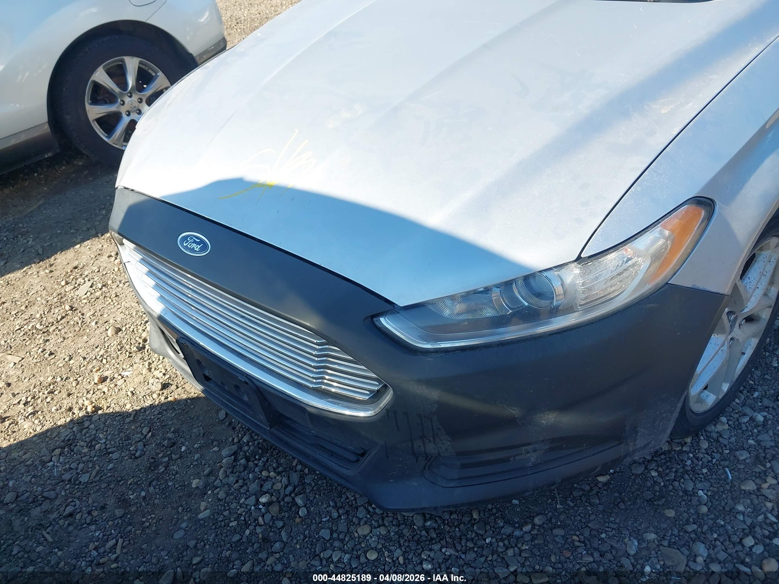 FORD FUSION image 6