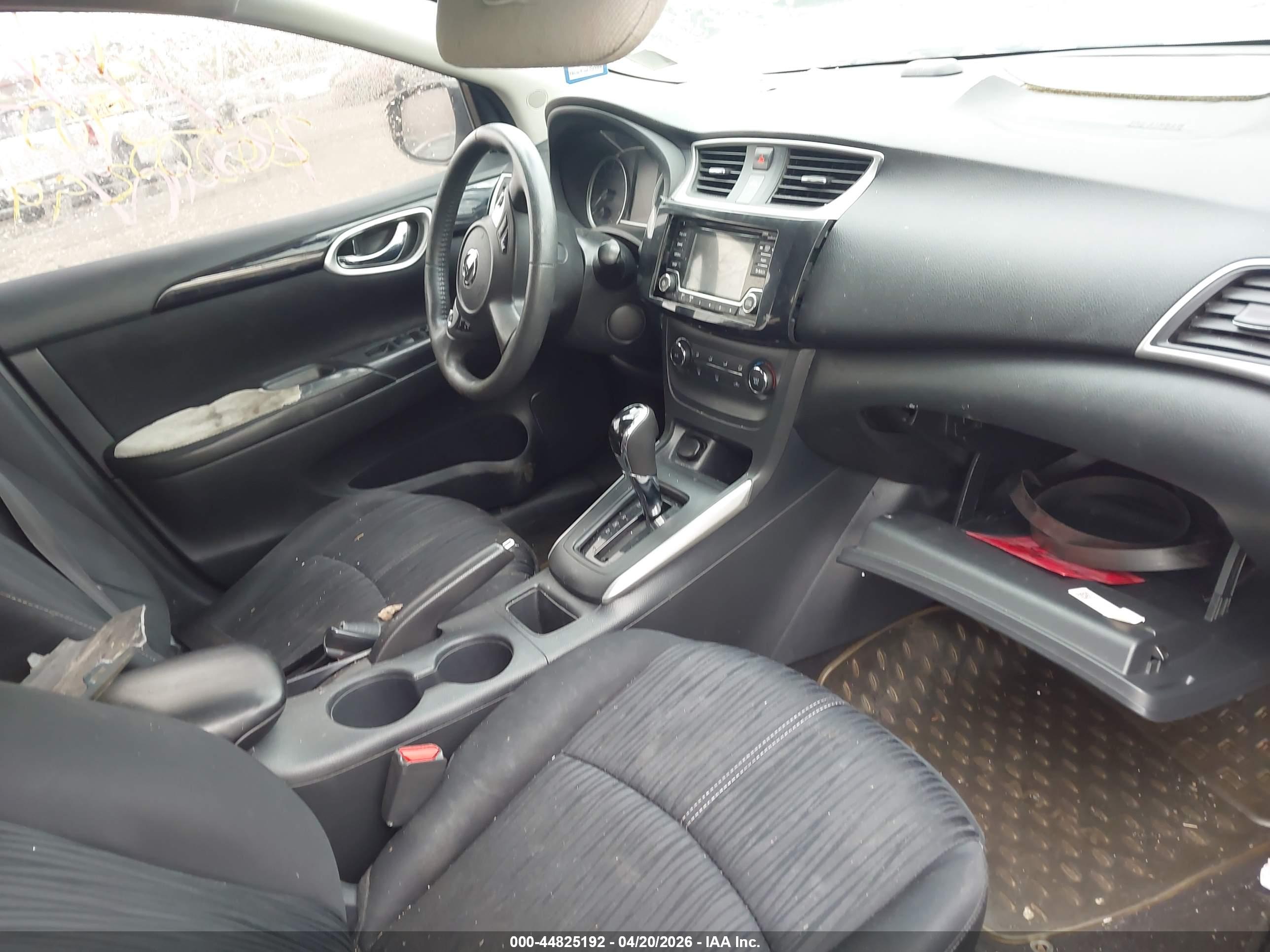 NISSAN SENTRA image 5