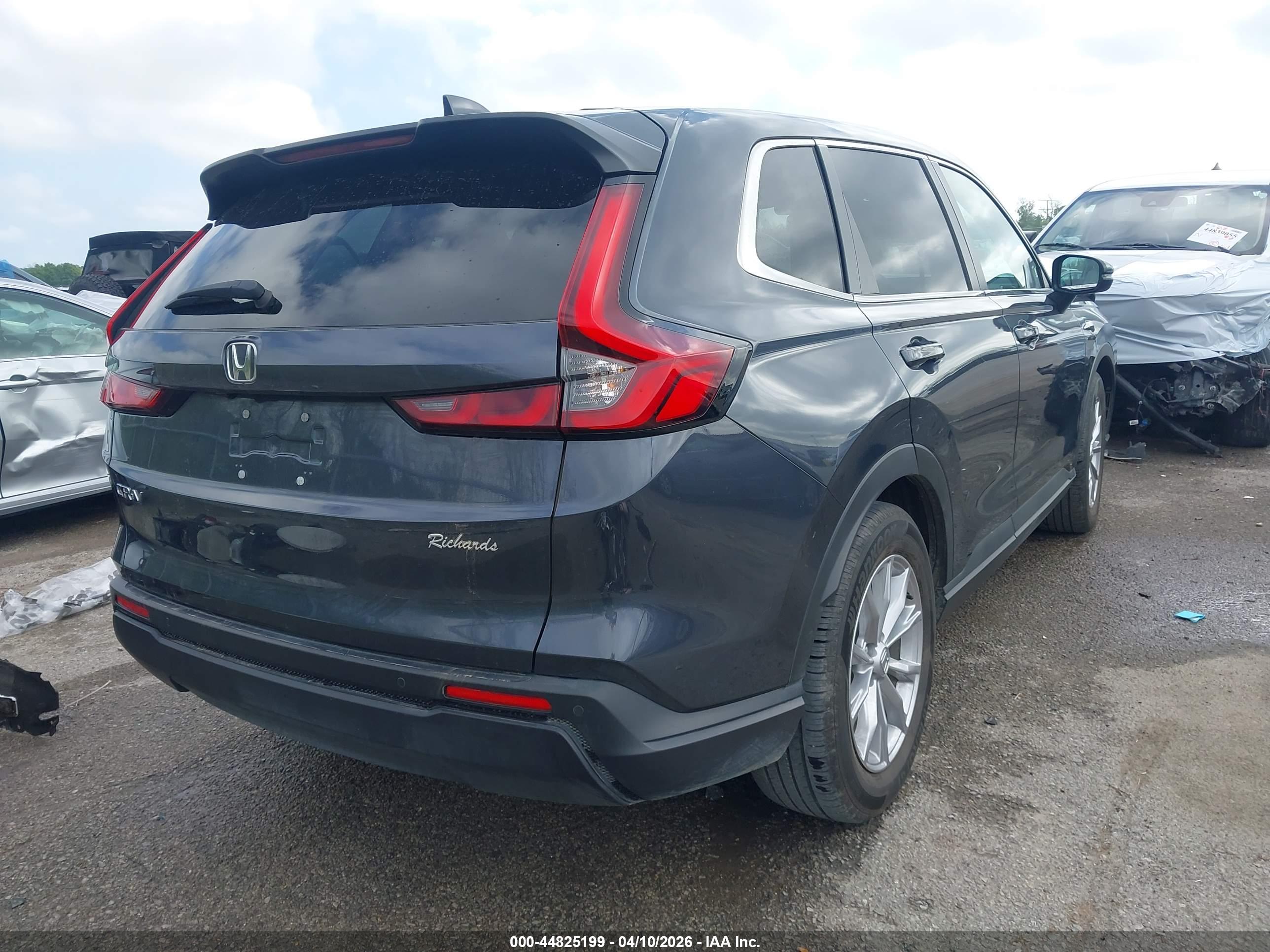HONDA CR-V image 4
