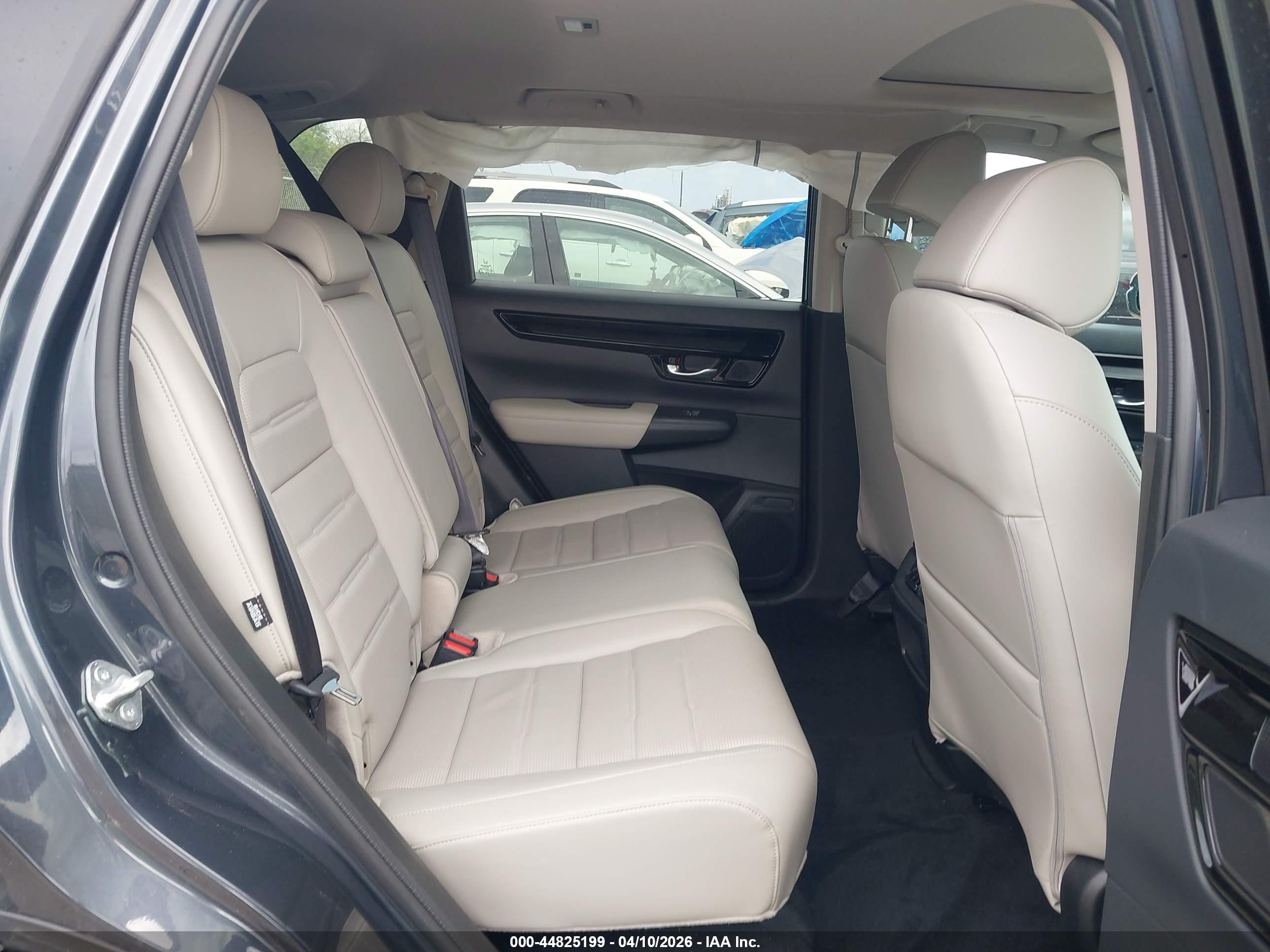 HONDA CR-V image 8