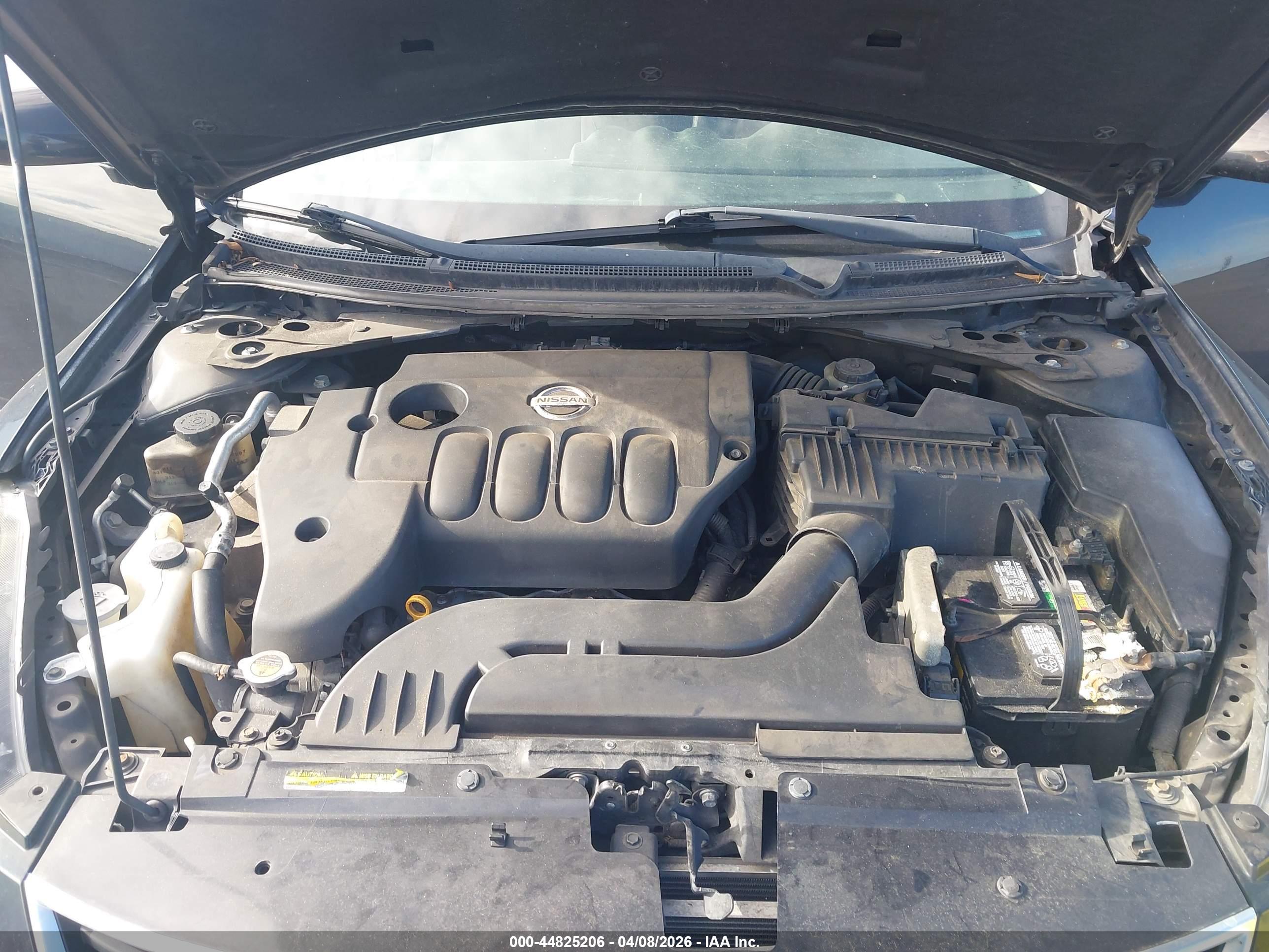 NISSAN ALTIMA image 10