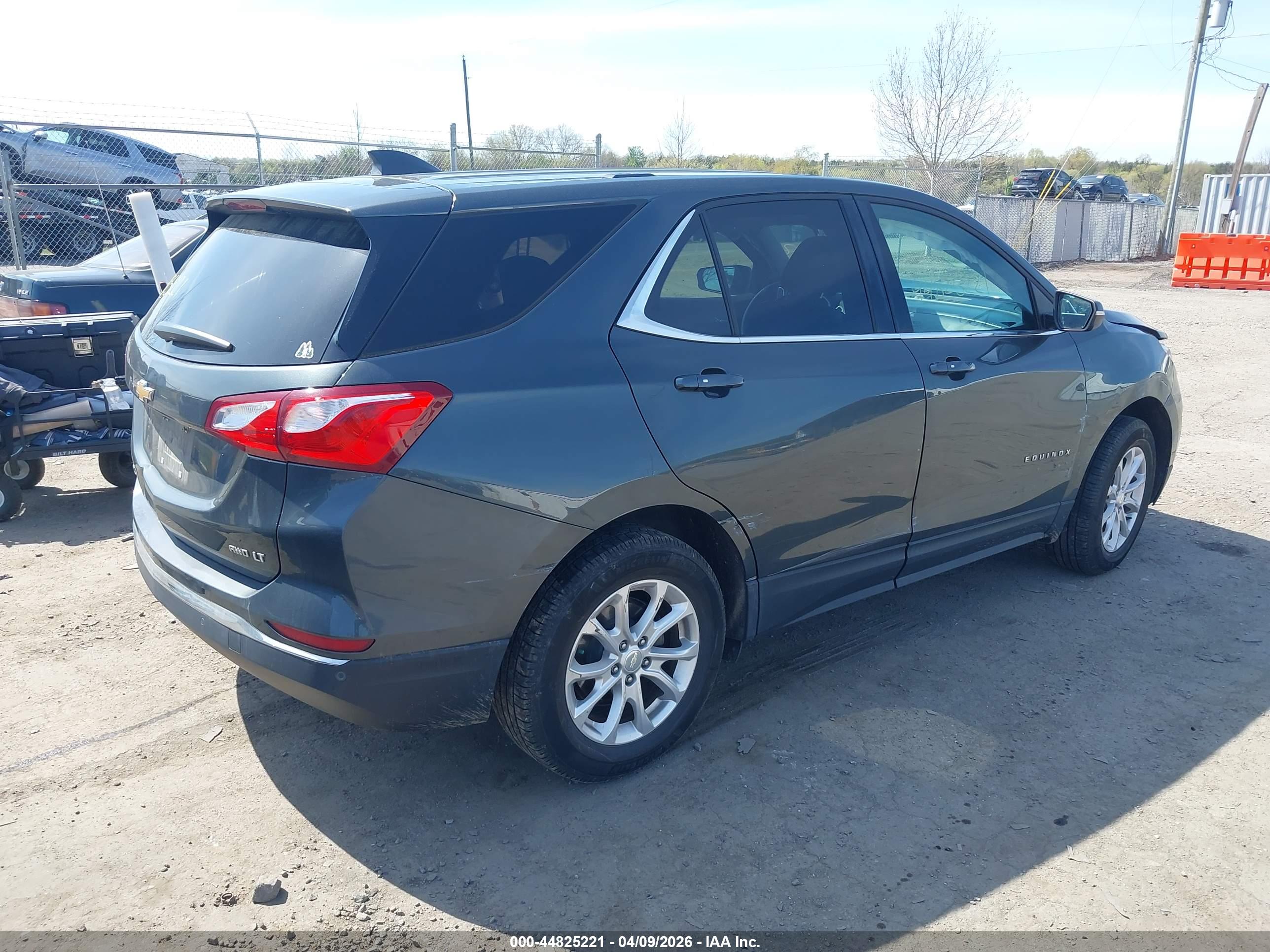 CHEVROLET EQUINOX image 4
