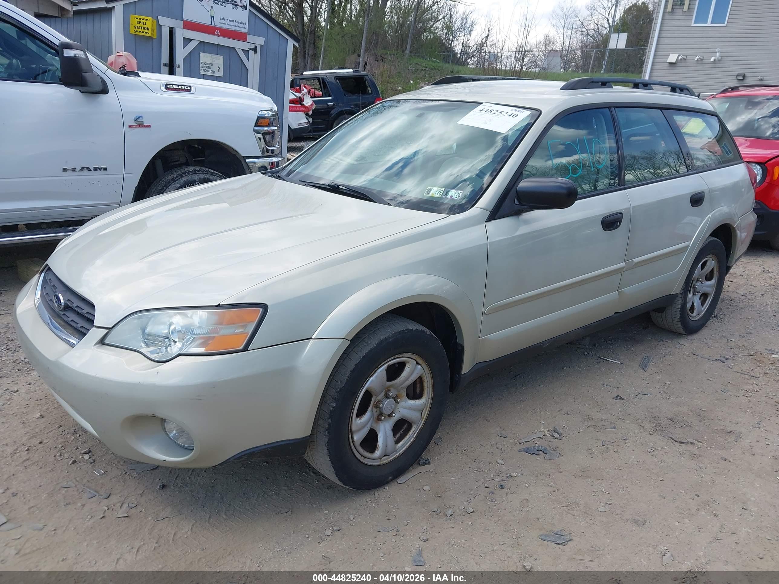 SUBARU OUTBACK image 2