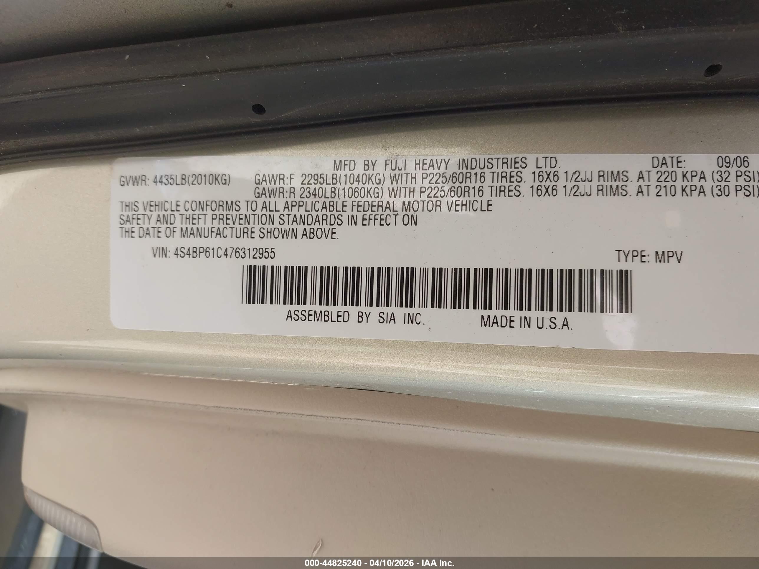 SUBARU OUTBACK image 9