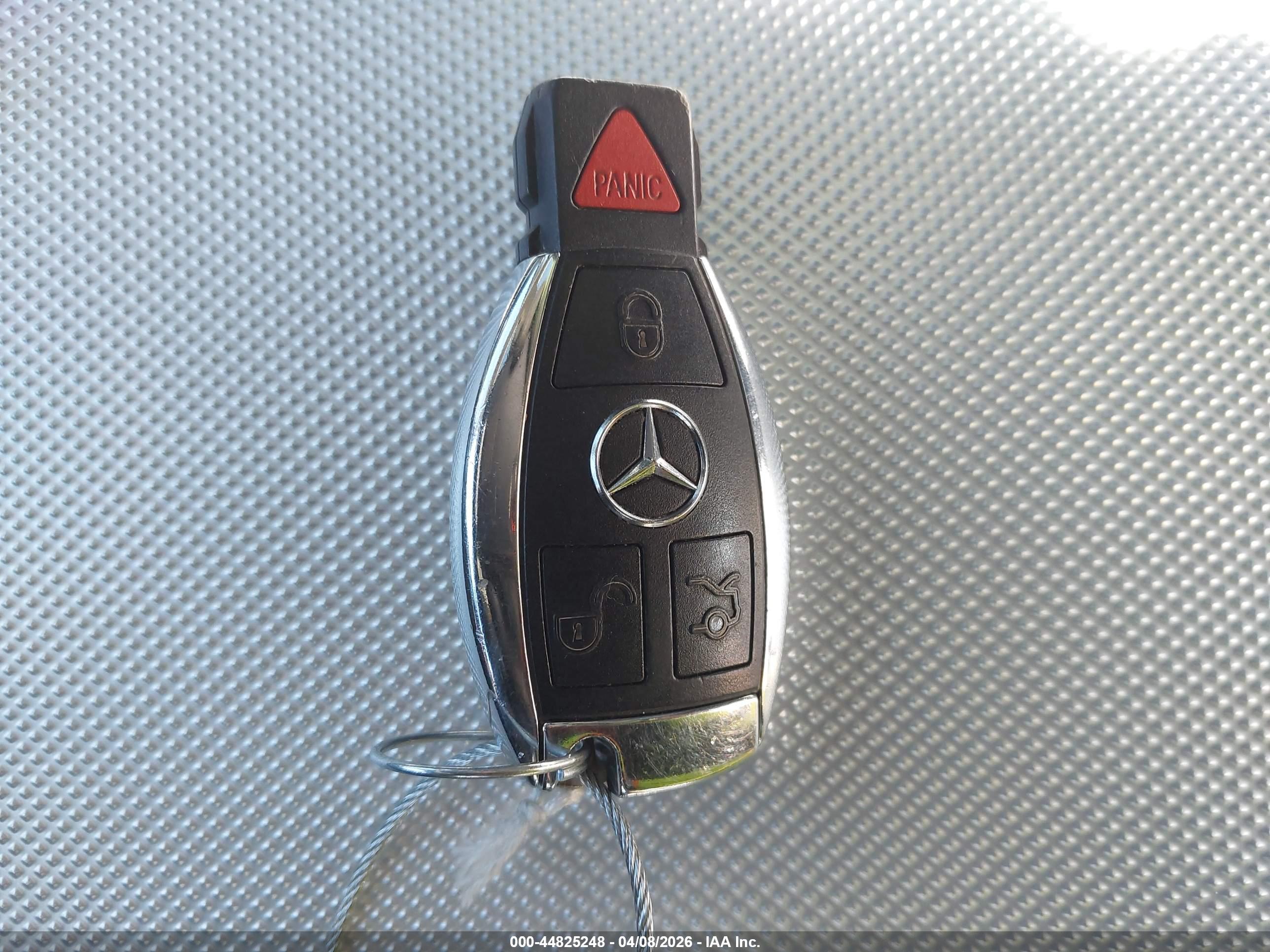 MERCEDES-BENZ GLK image 11