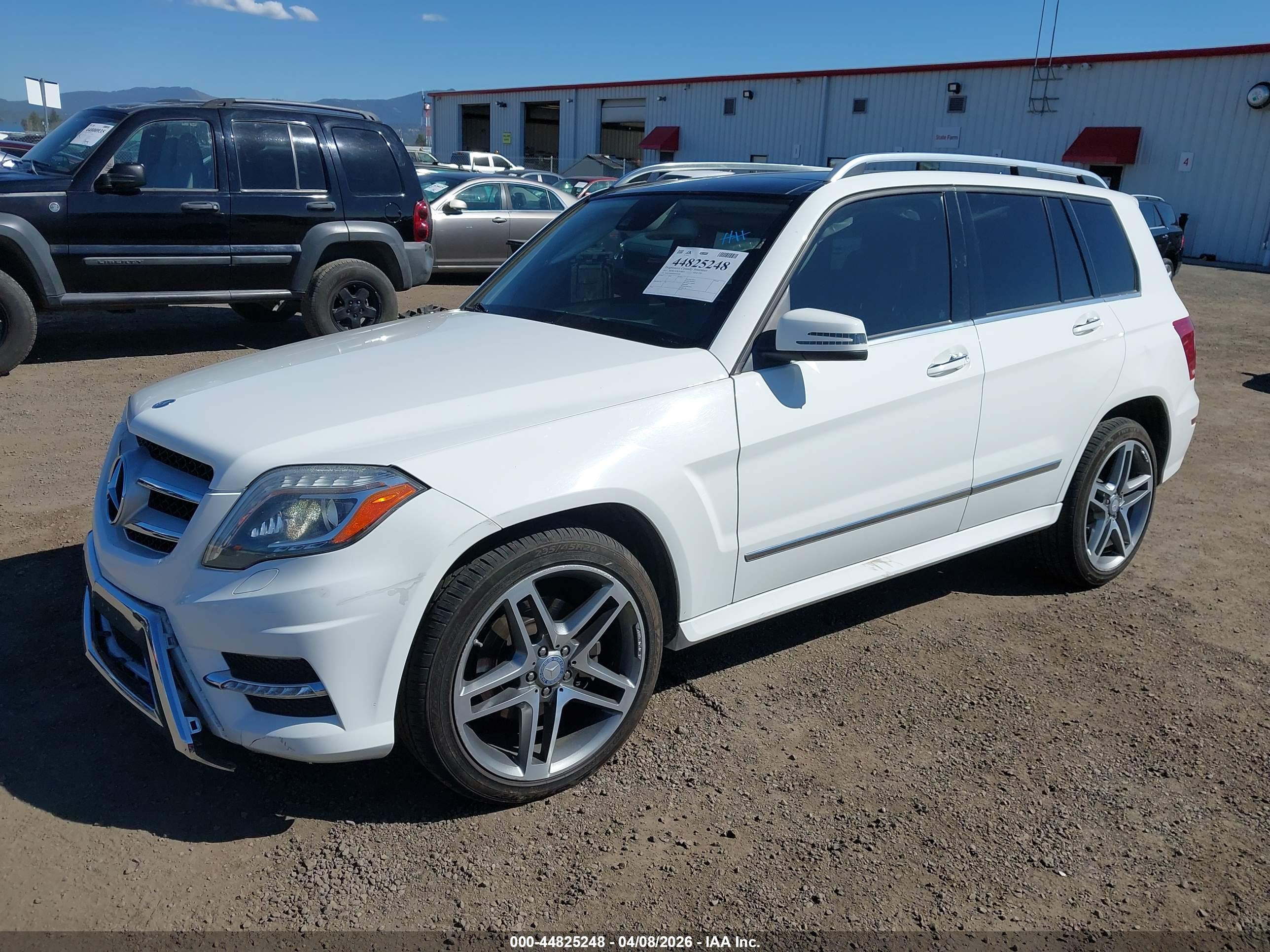 MERCEDES-BENZ GLK image 2