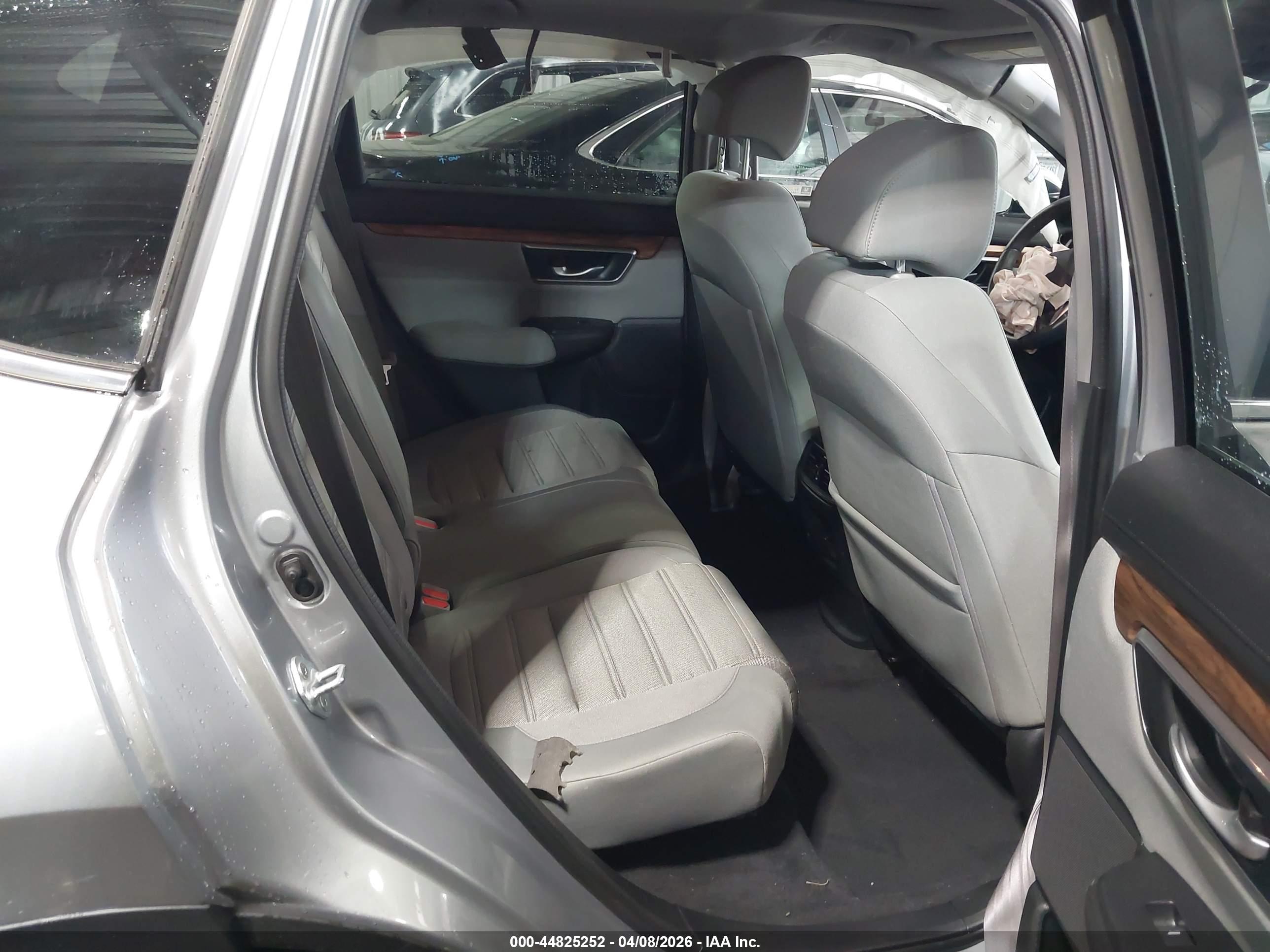 HONDA CR-V image 8