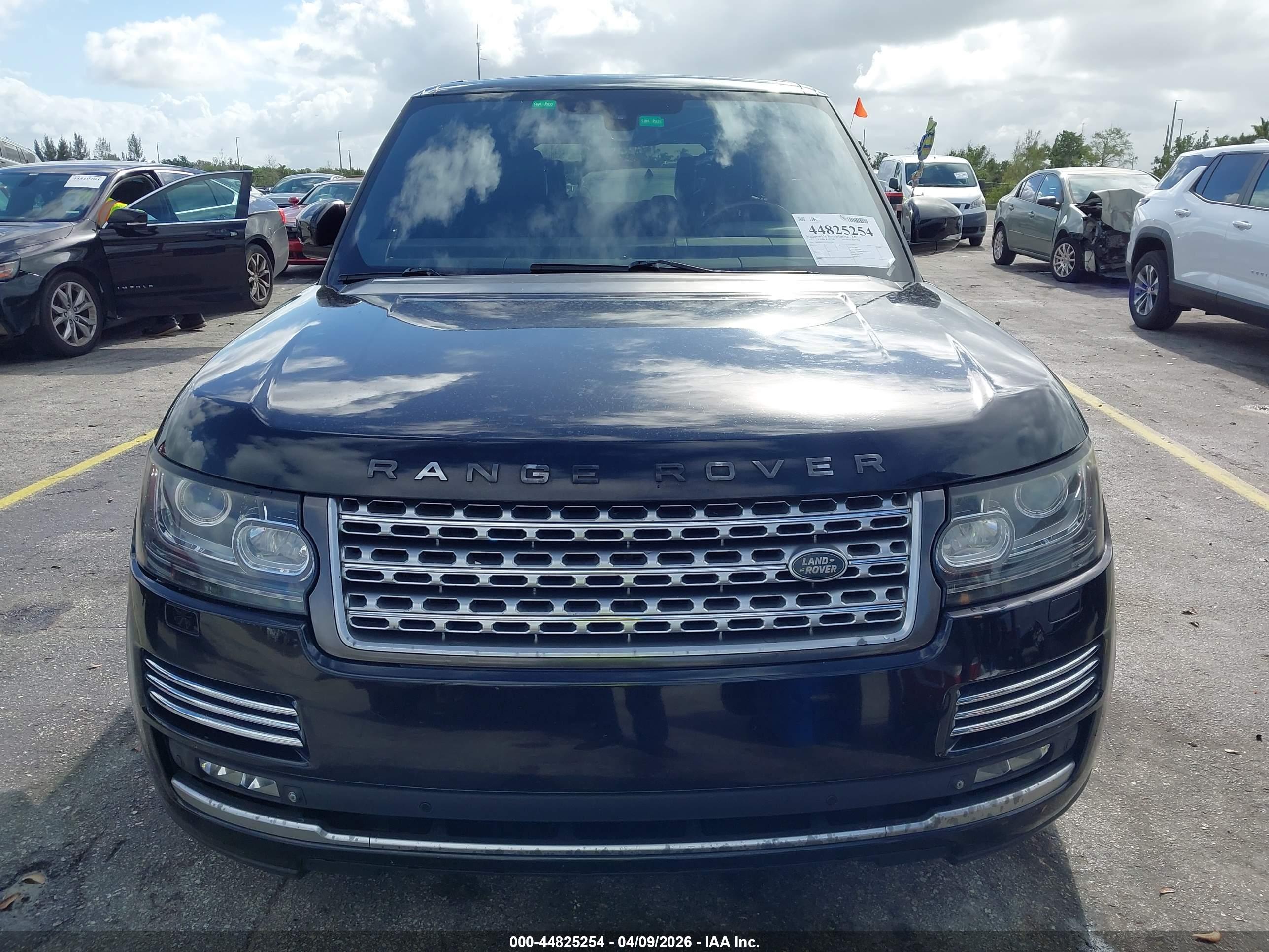 LAND ROVER image 6