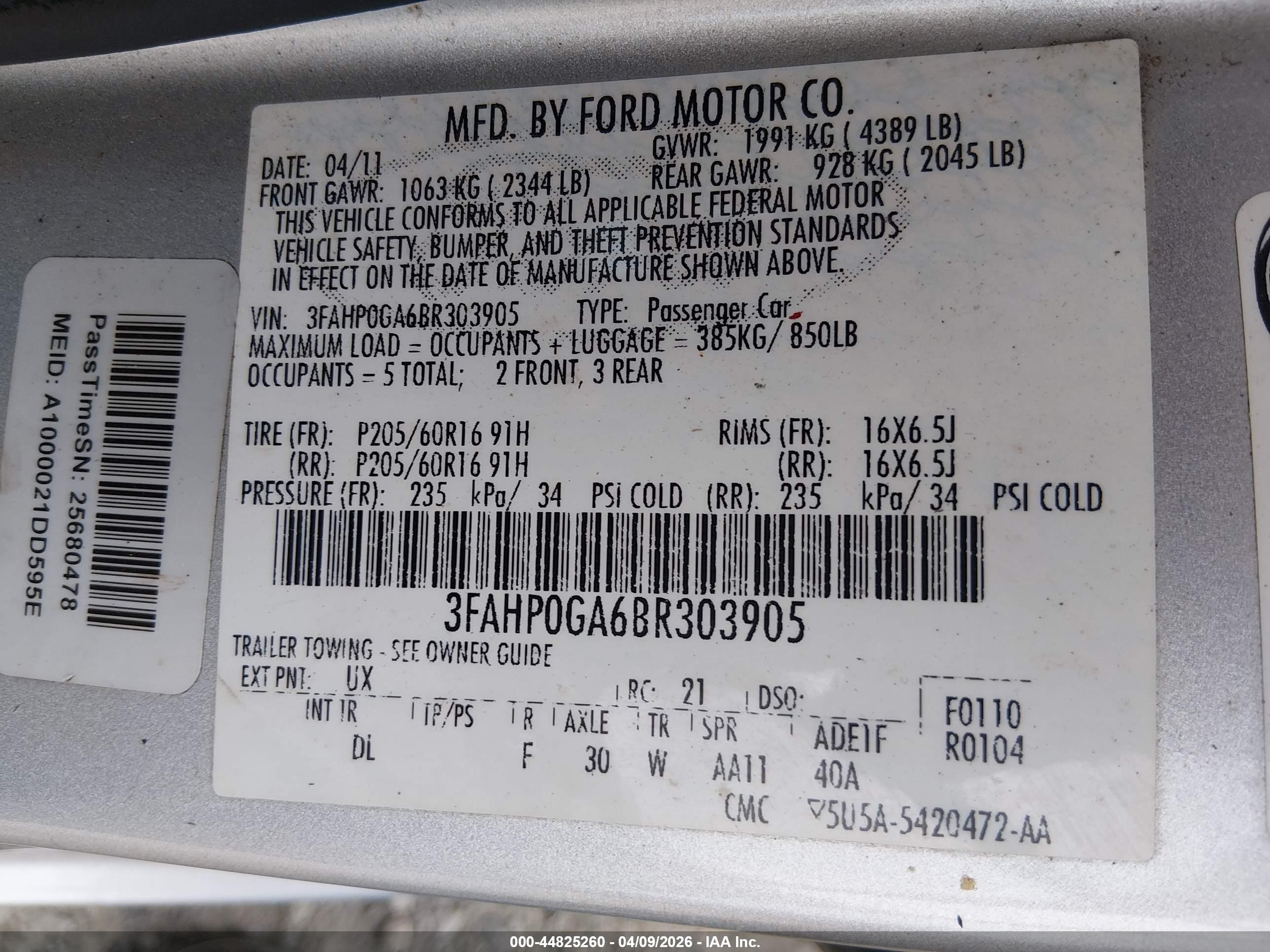 FORD FUSION image 9