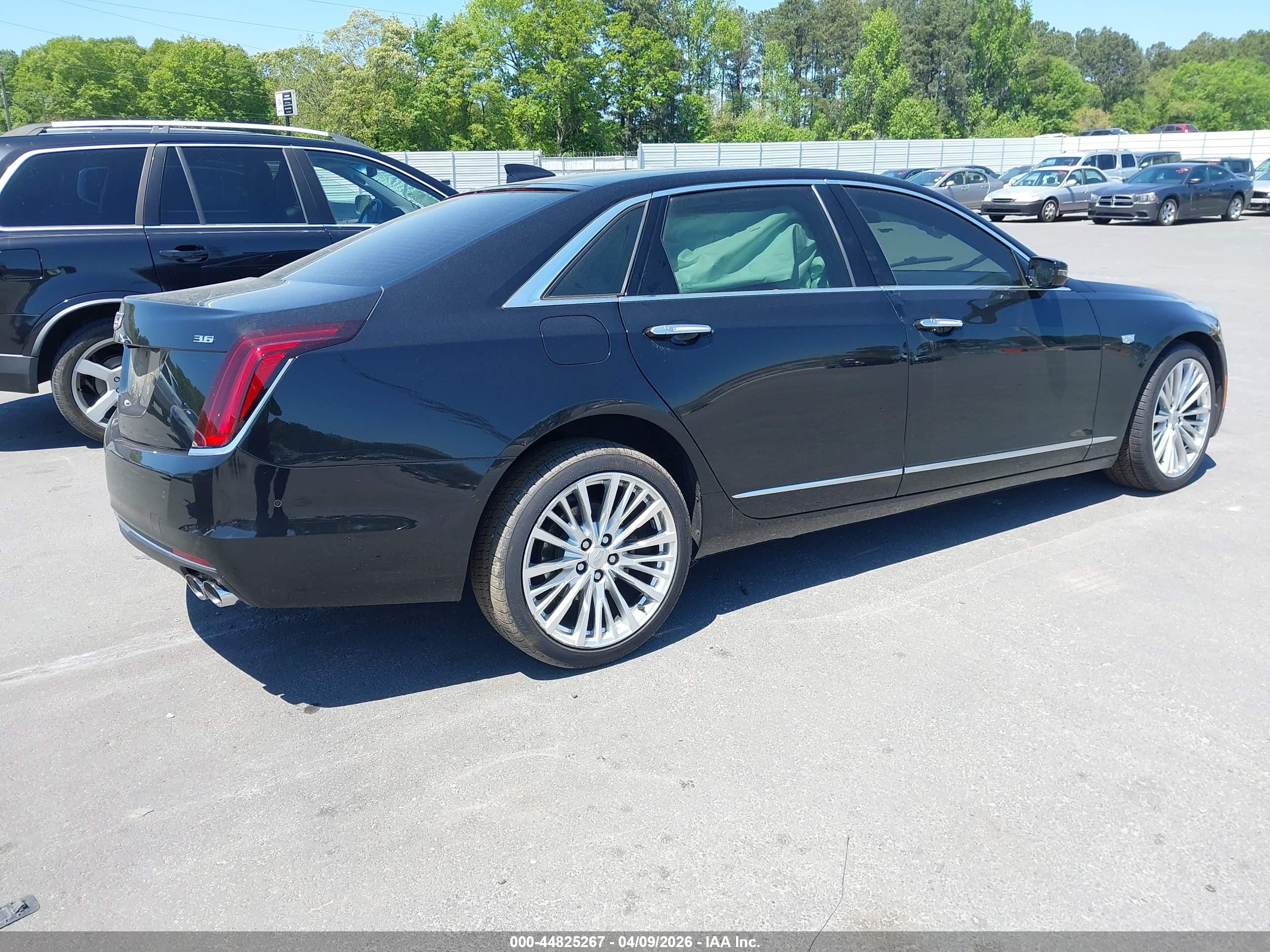 CADILLAC CT6 image 4