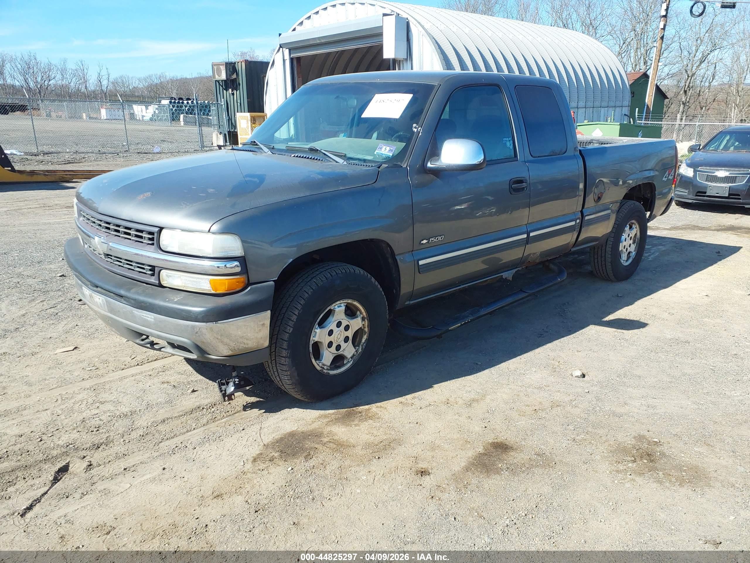 CHEVROLET SILVERADO image 2