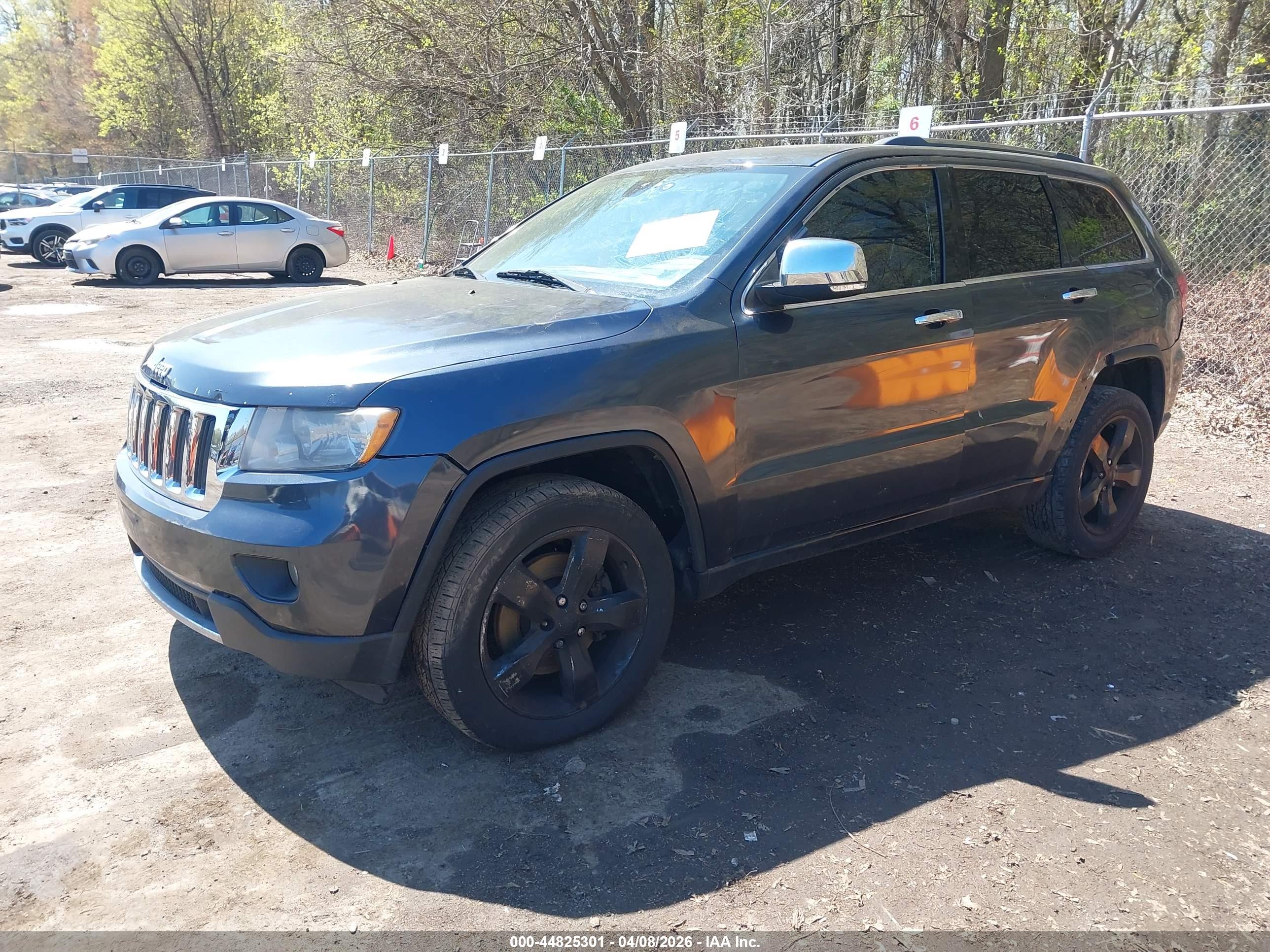 JEEP GRAND image 2
