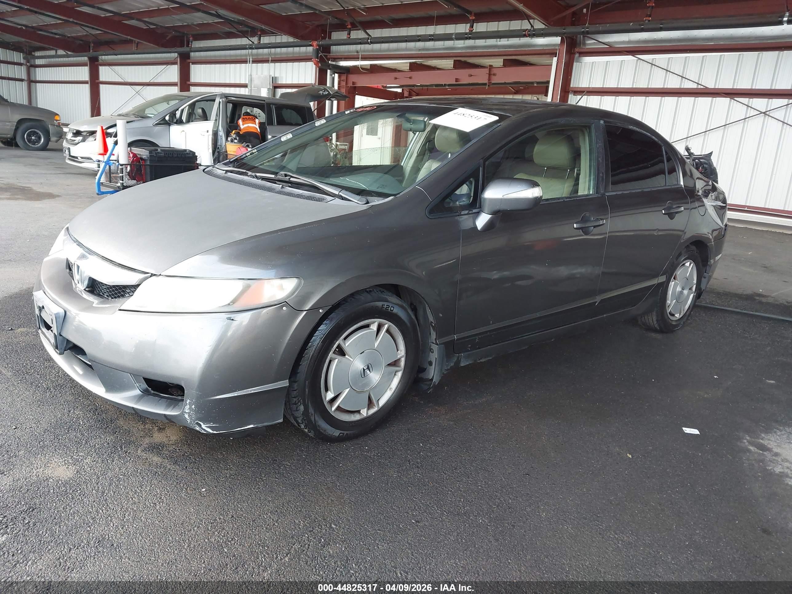 HONDA CIVIC image 2