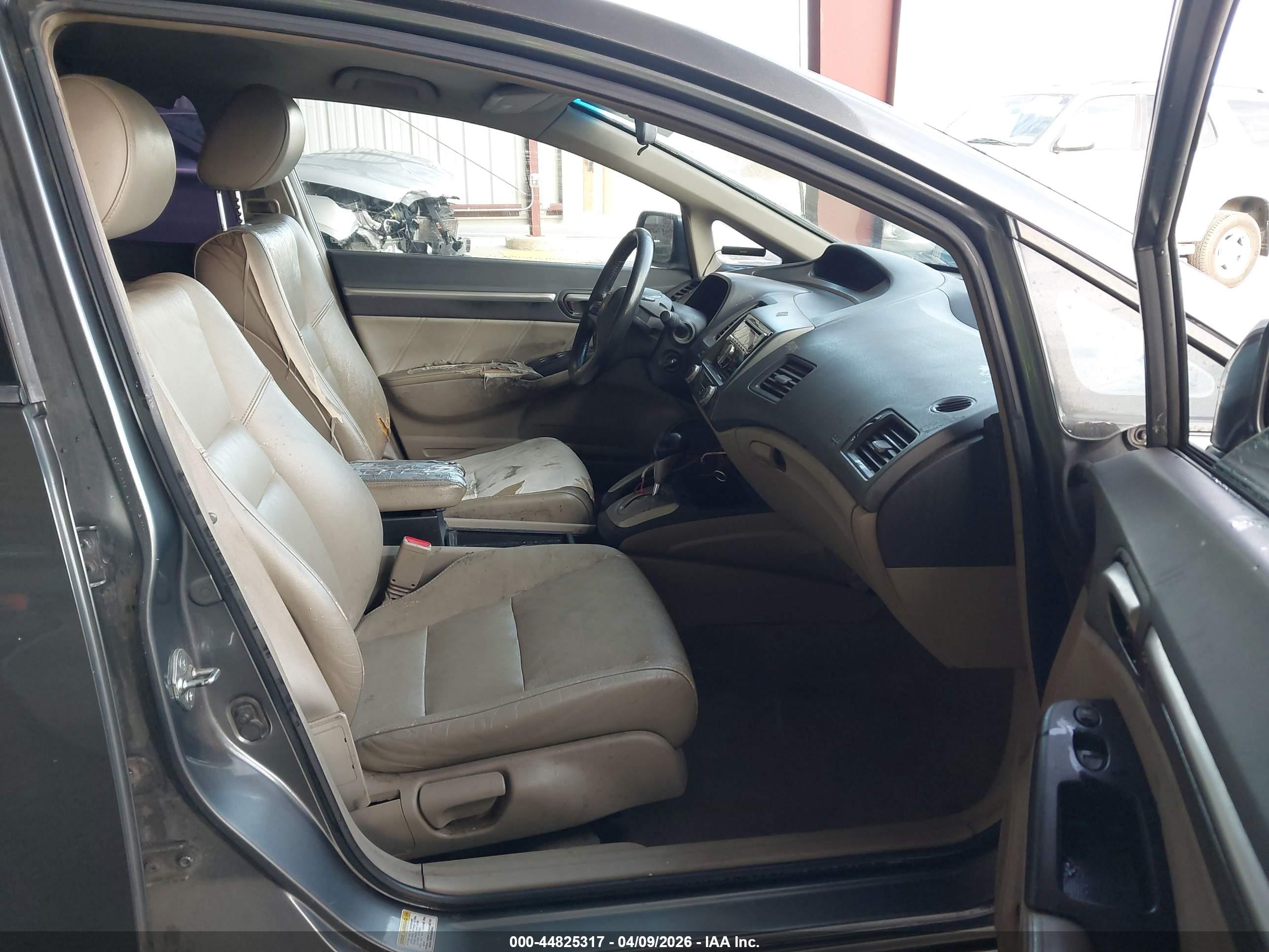 HONDA CIVIC image 5