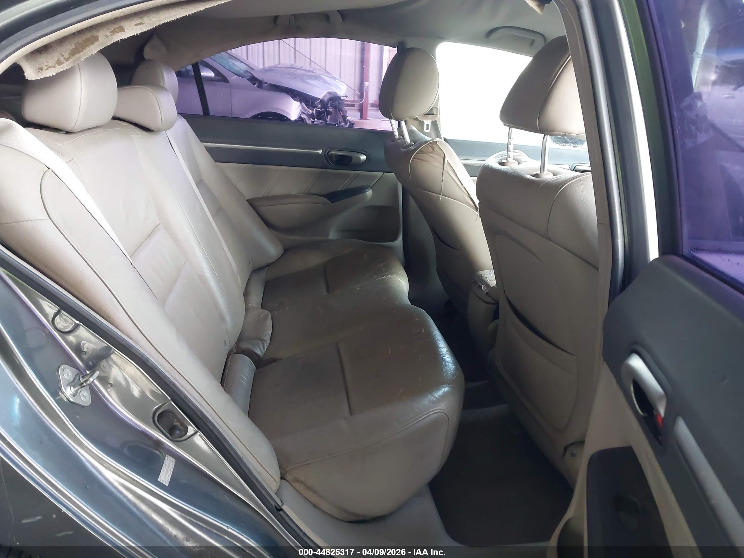 HONDA CIVIC image 8