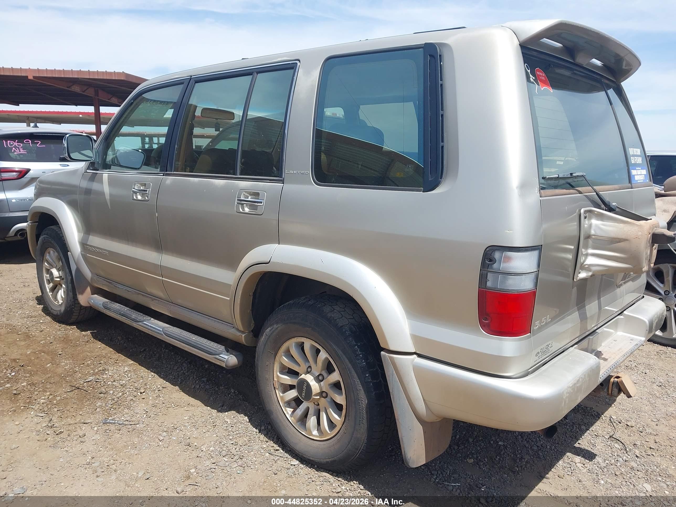 ISUZU TROOPER image 3