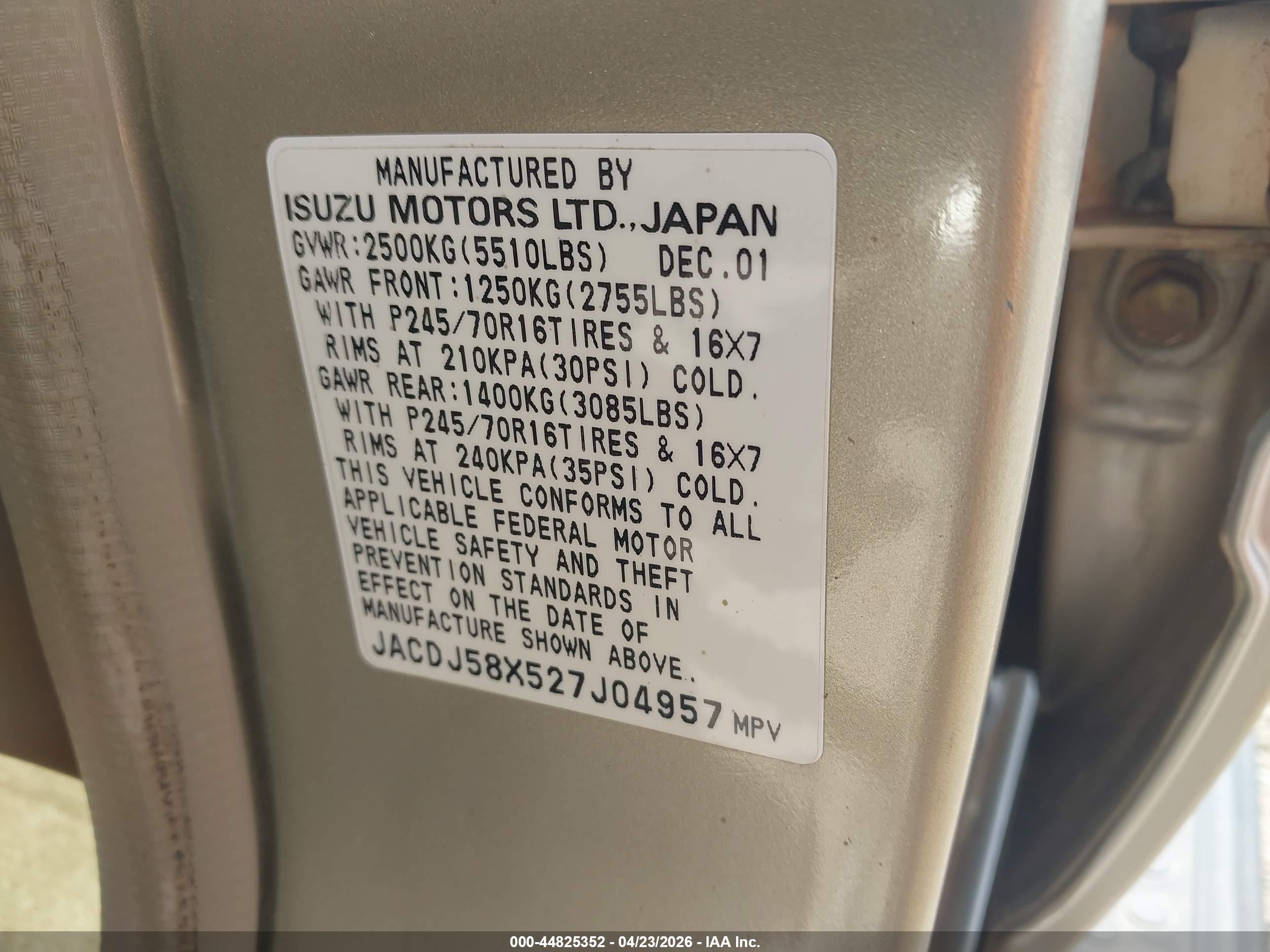 ISUZU TROOPER image 9