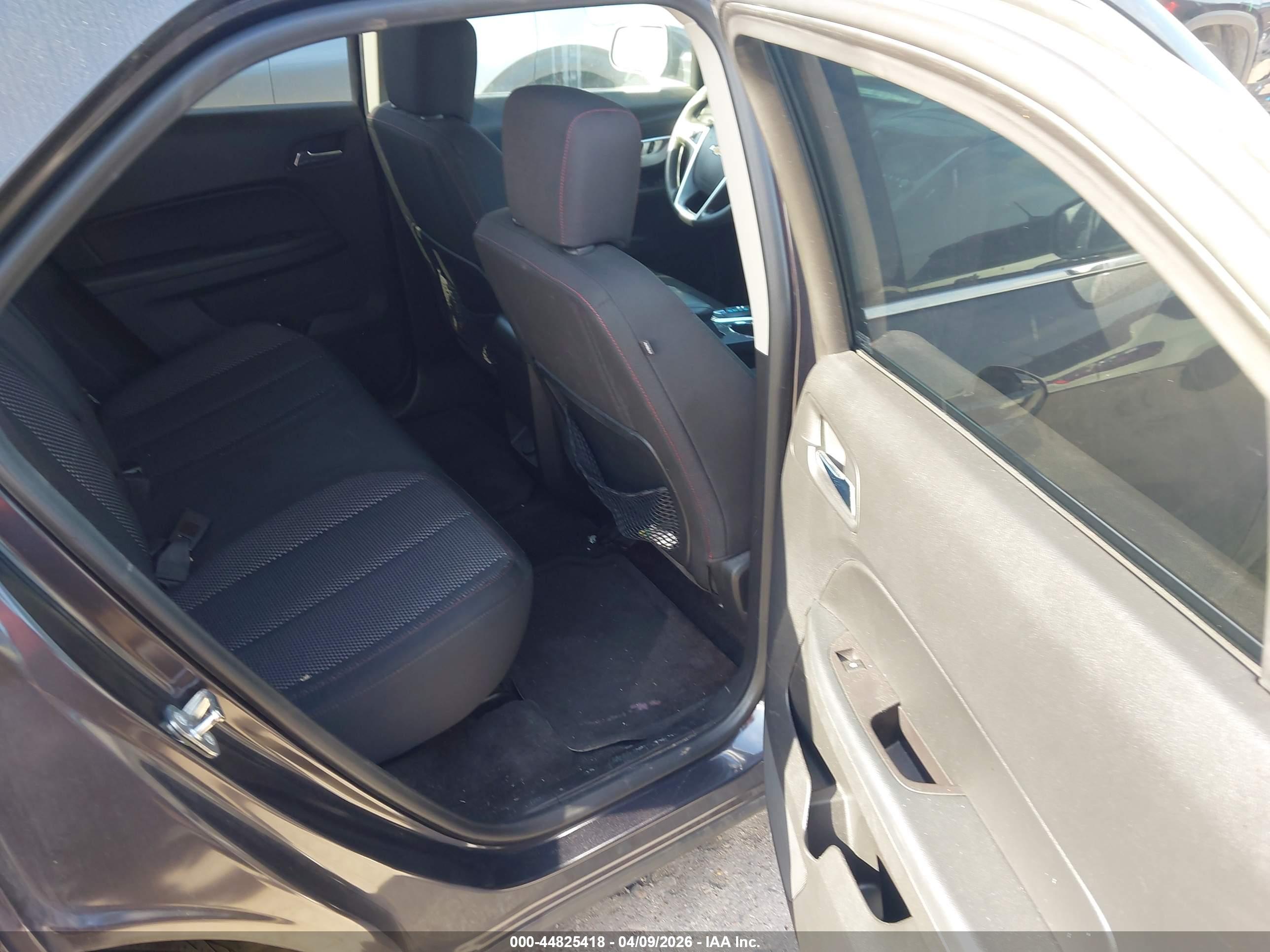 CHEVROLET EQUINOX image 8