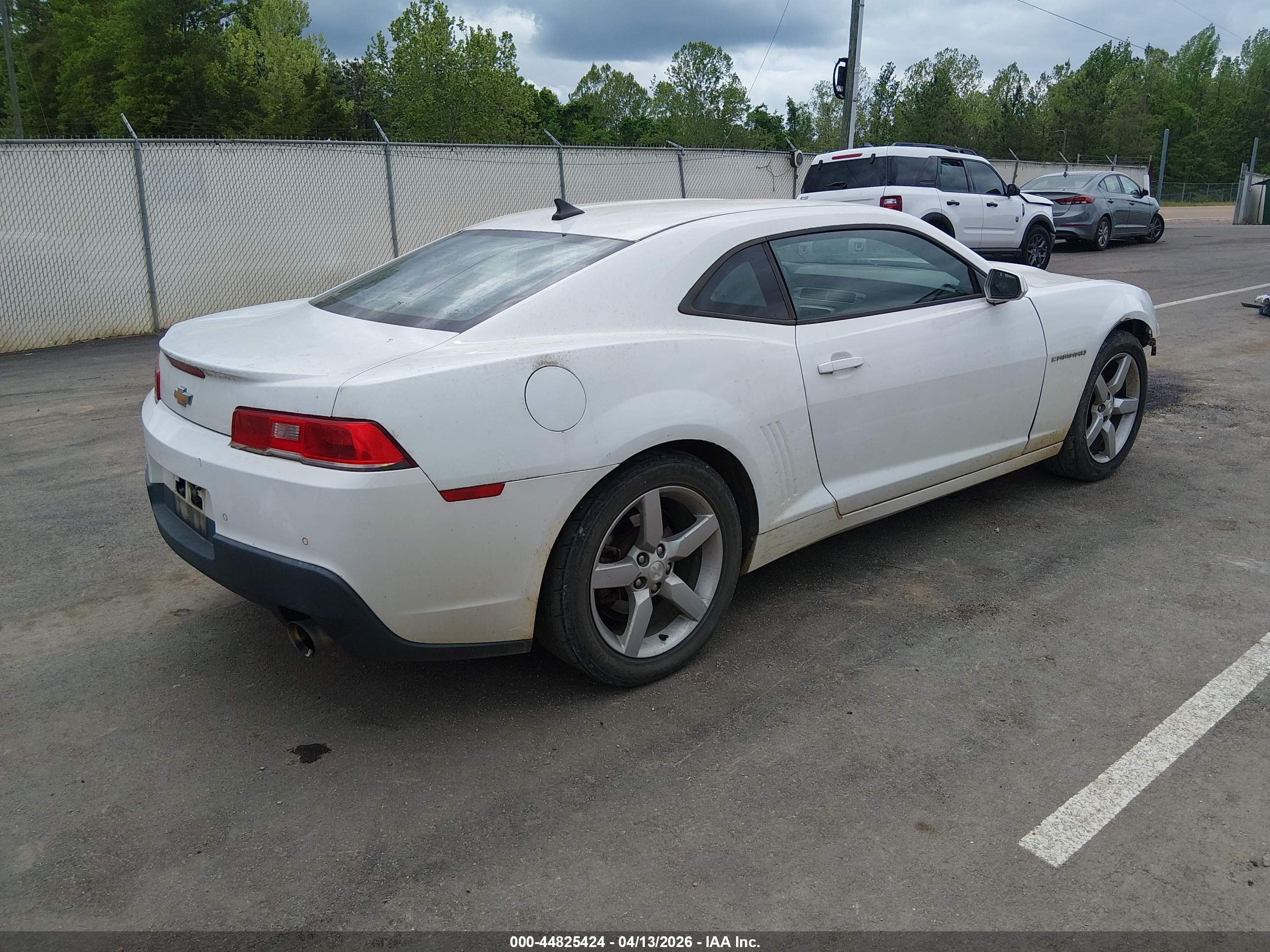 CHEVROLET CAMARO image 4