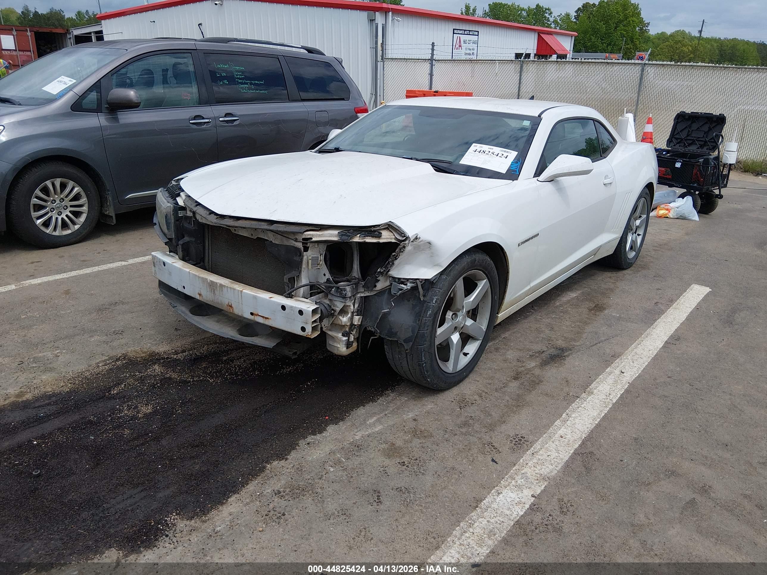CHEVROLET CAMARO image 6