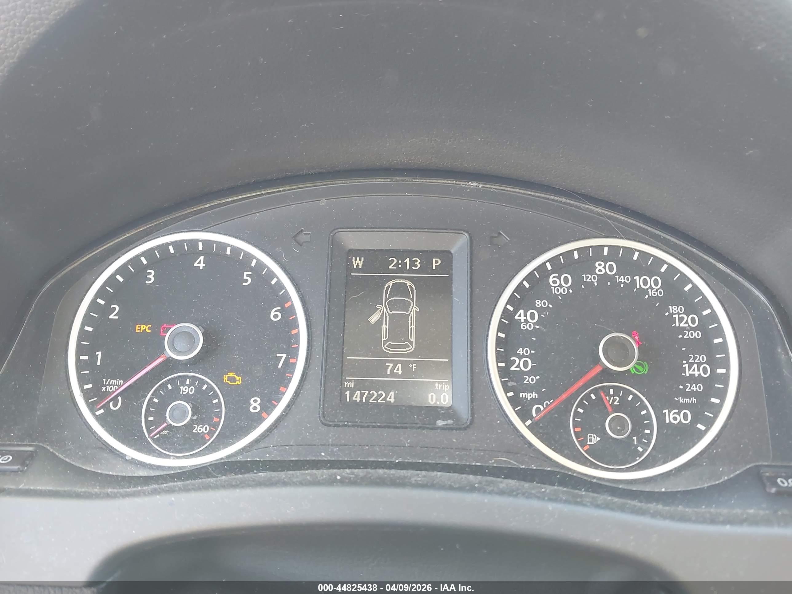 VOLKSWAGEN TIGUAN image 7