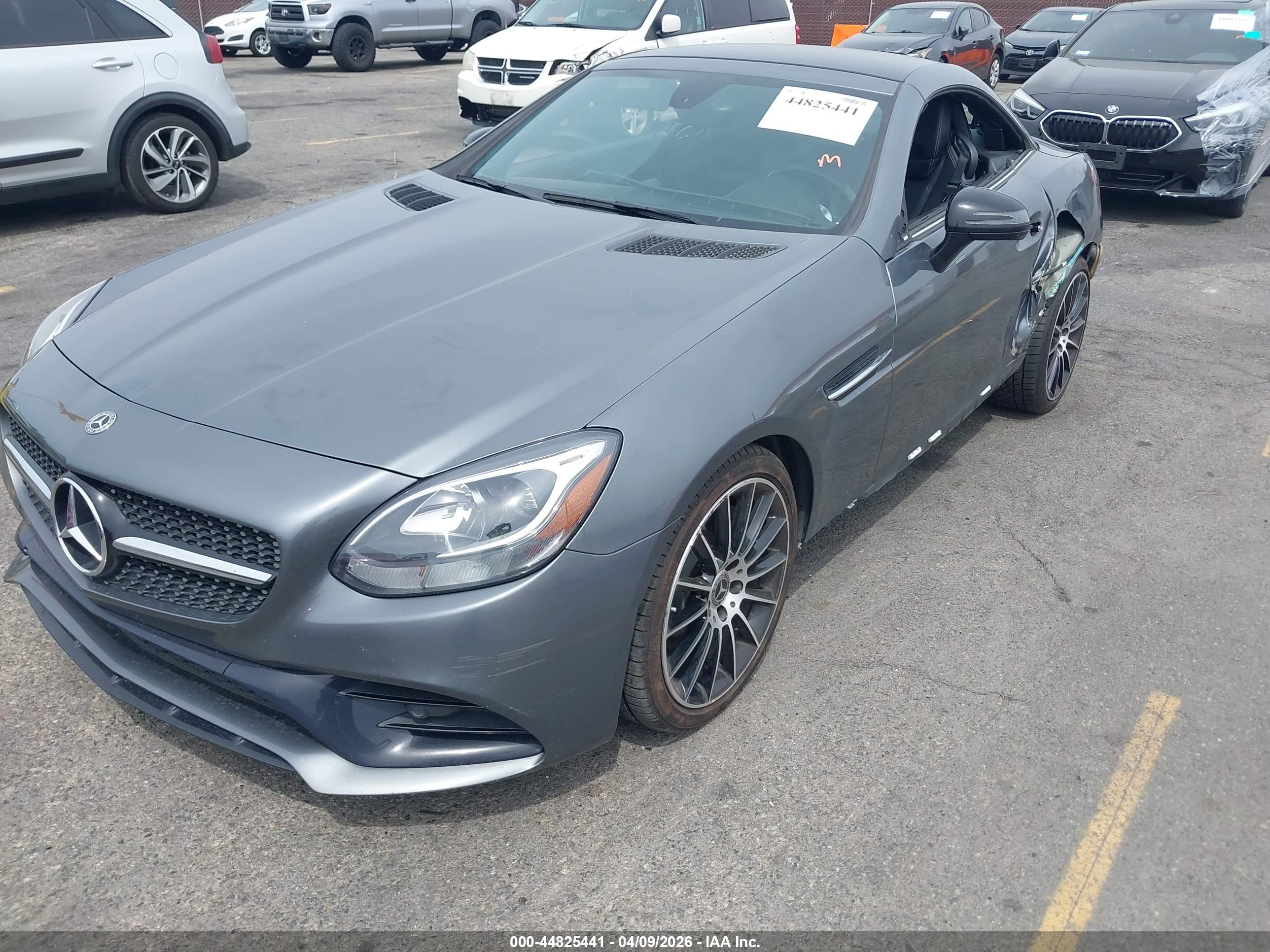 MERCEDES-BENZ SLC image 2