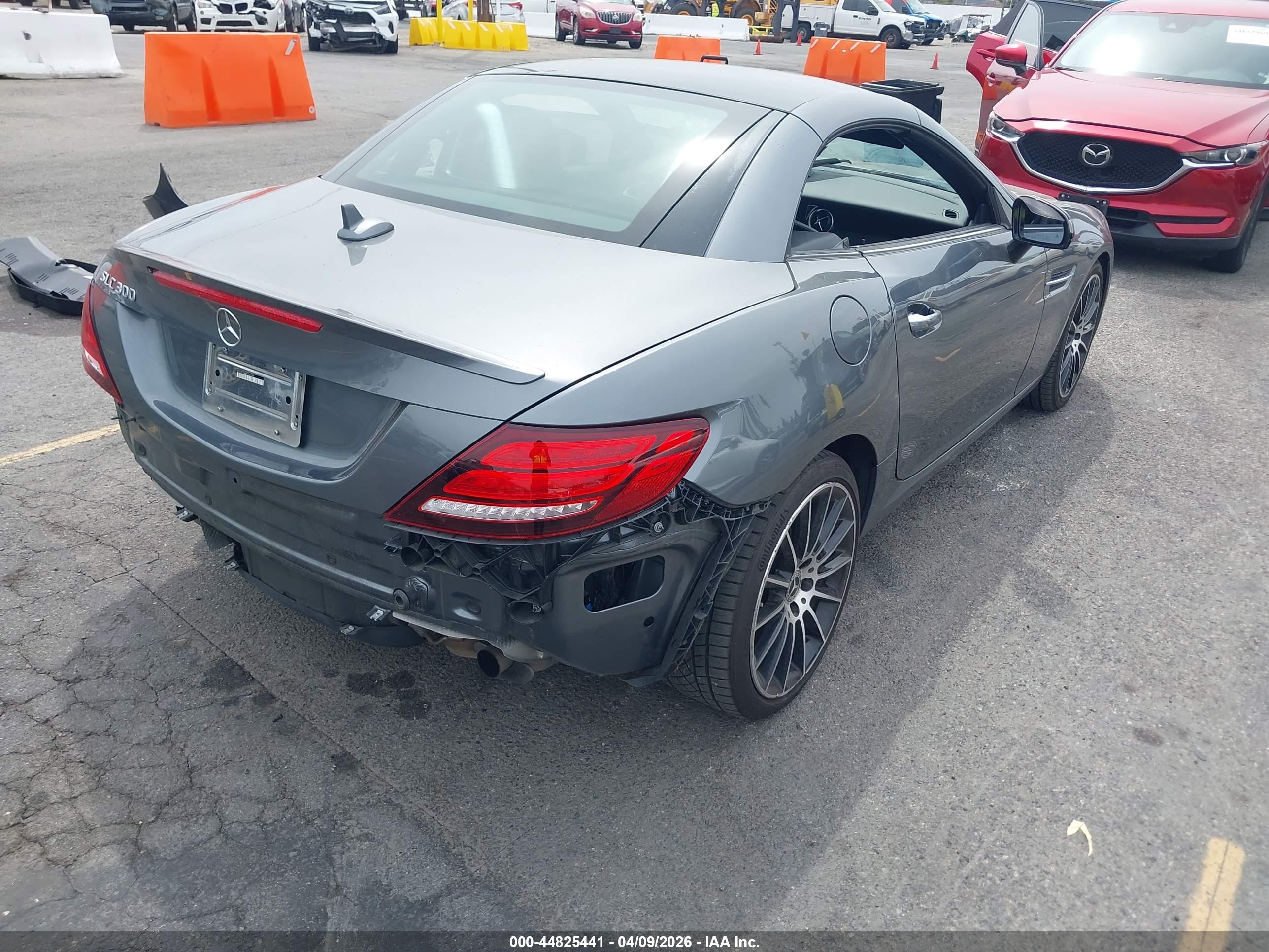 MERCEDES-BENZ SLC image 4