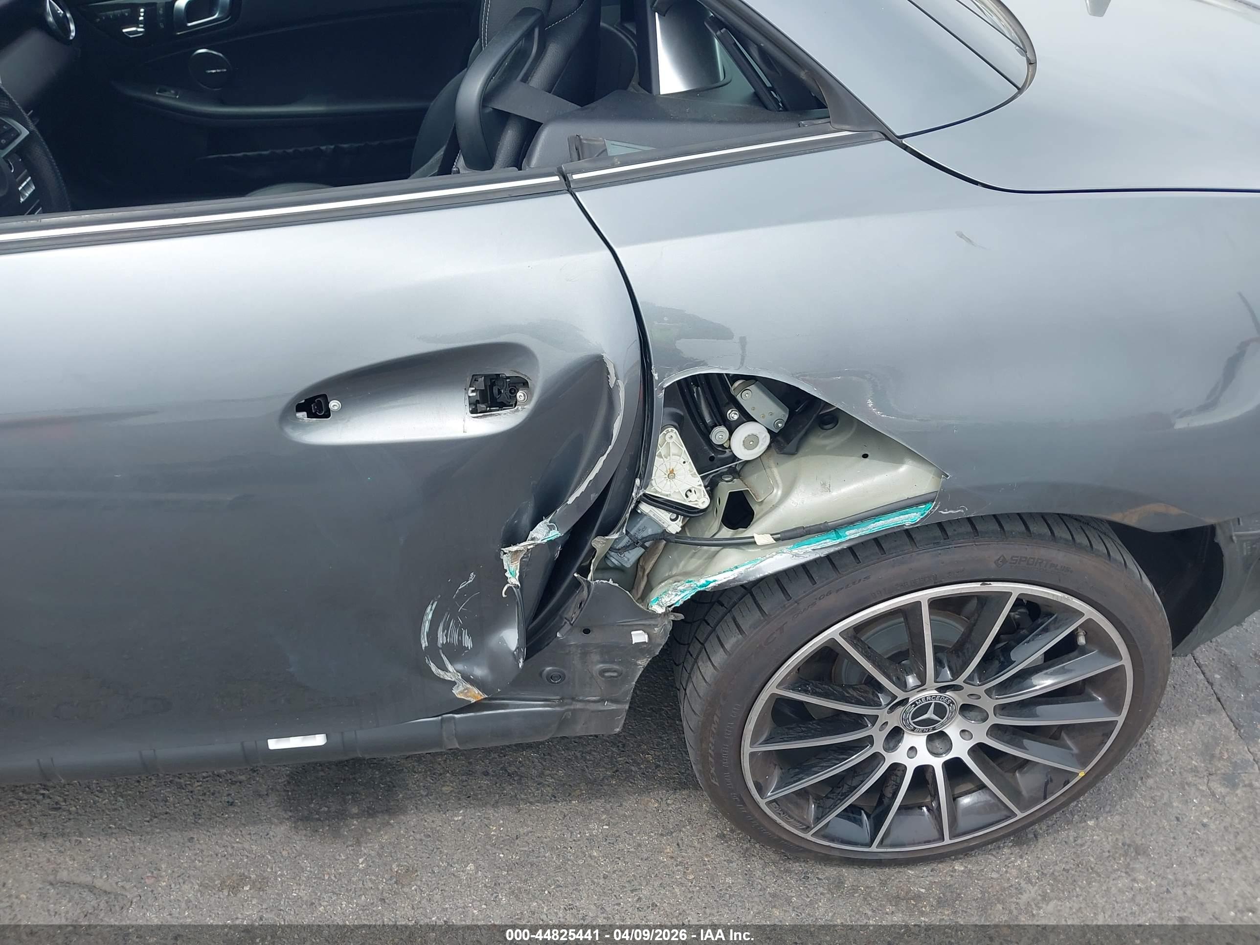 MERCEDES-BENZ SLC image 6