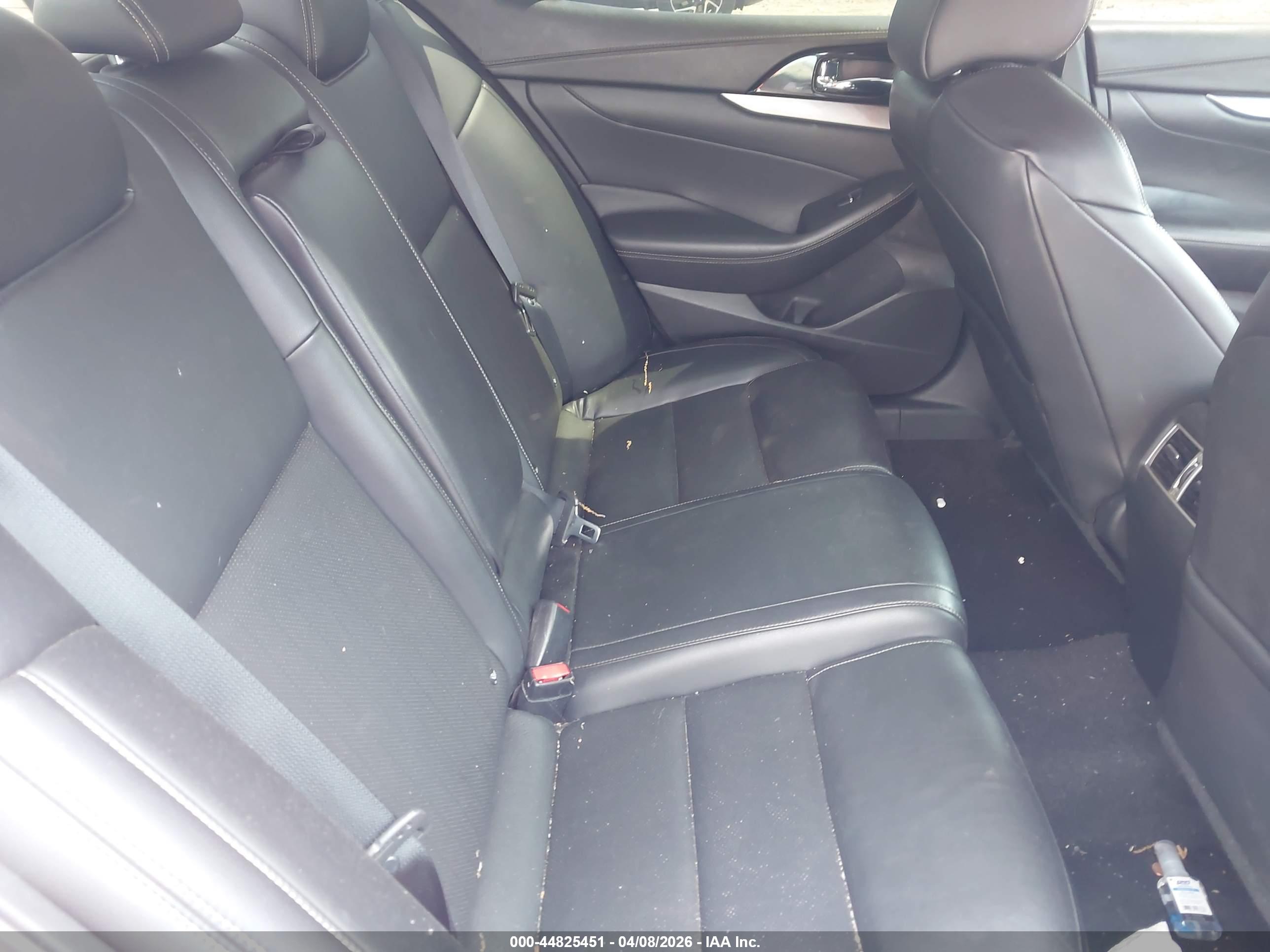 NISSAN MAXIMA image 8