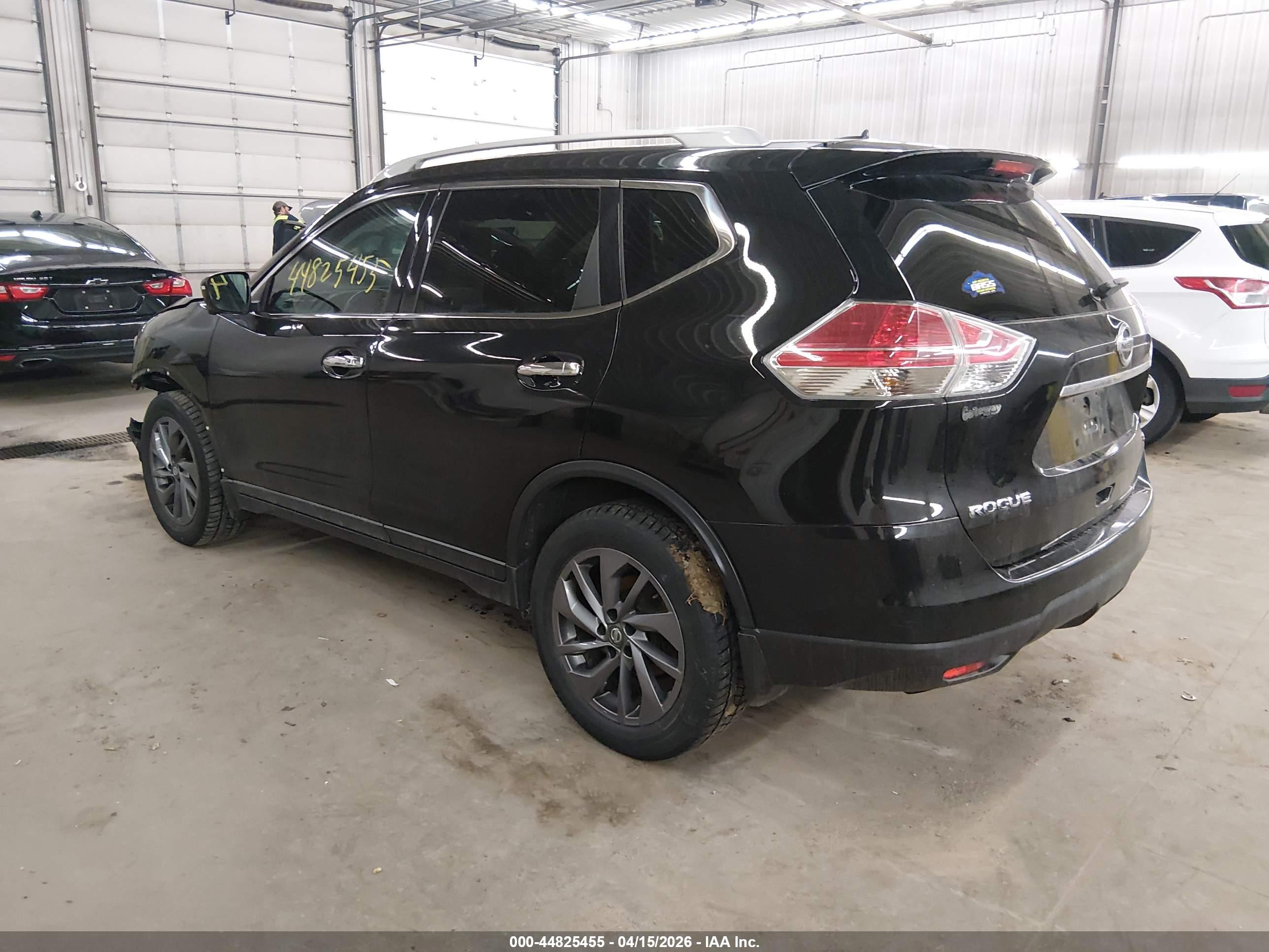 NISSAN ROGUE image 3