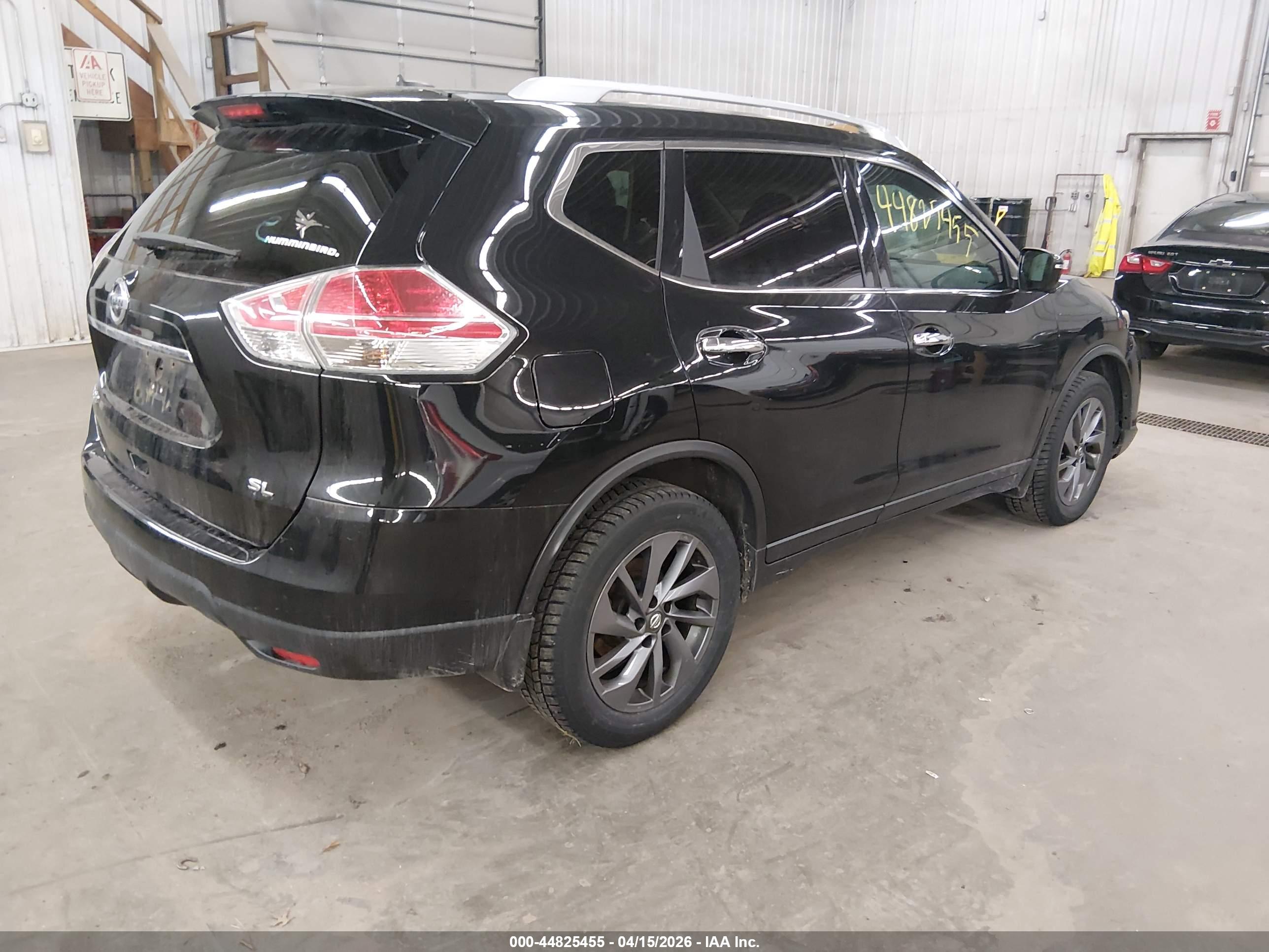 NISSAN ROGUE image 4