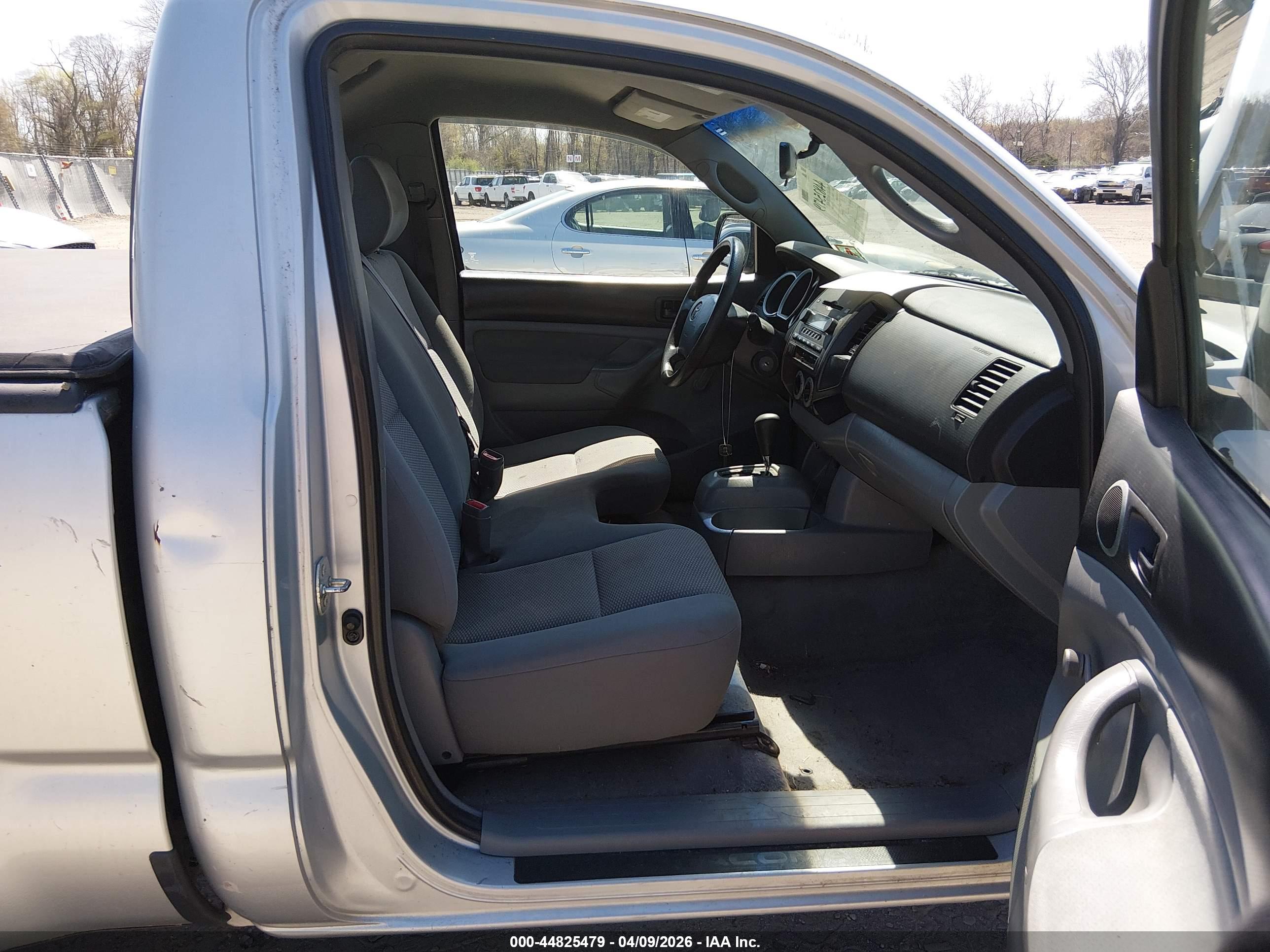 TOYOTA TACOMA image 5