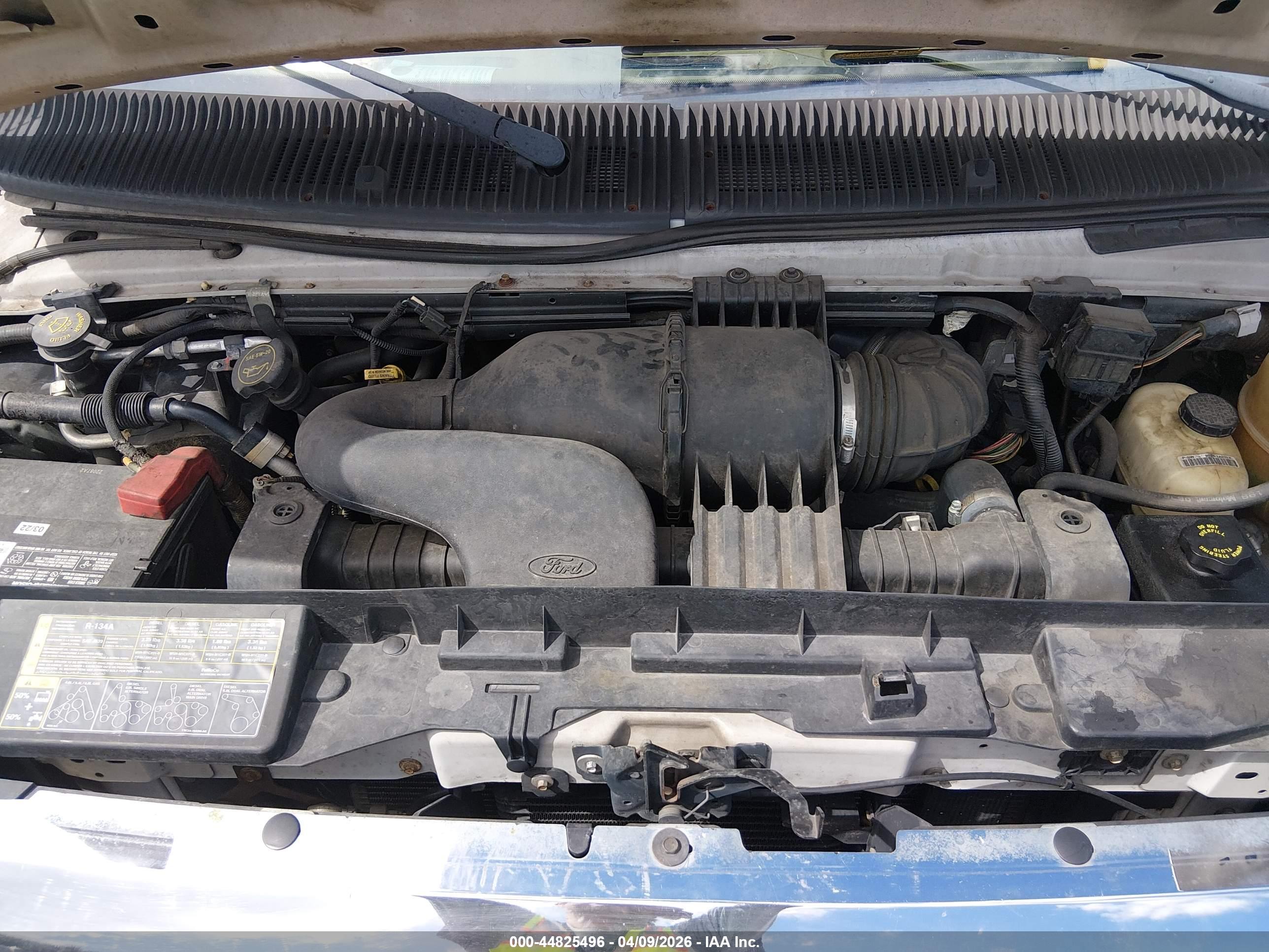 FORD E-450 image 10
