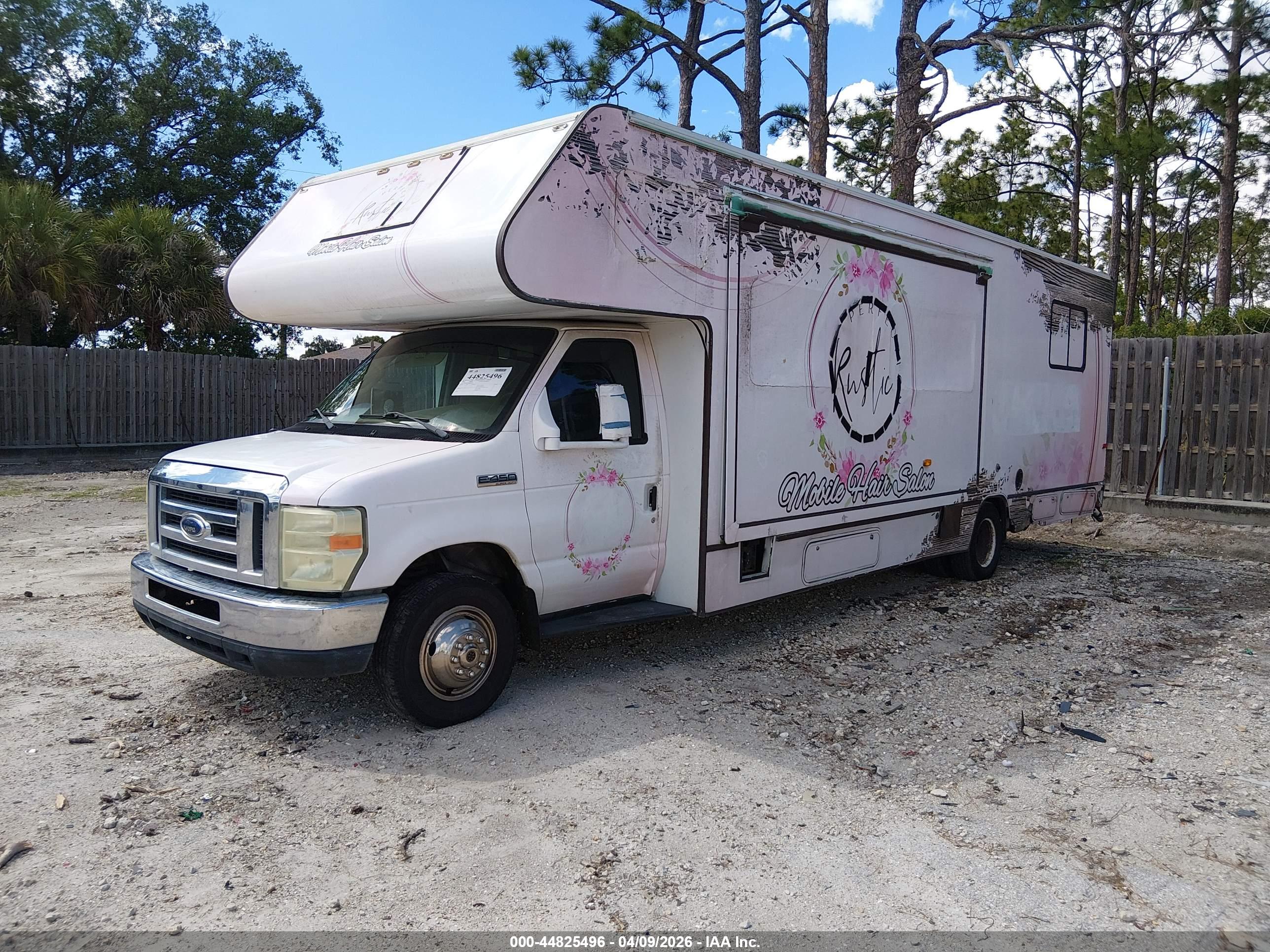 FORD E-450 image 2