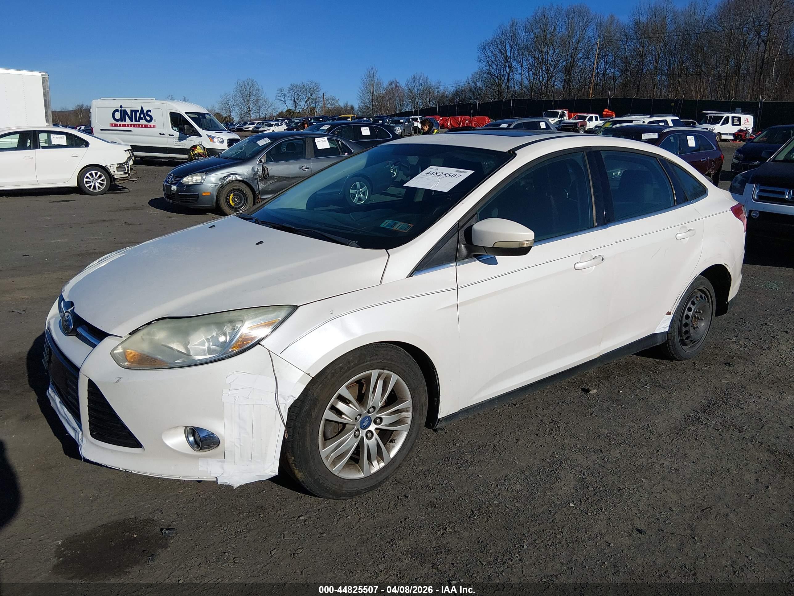 FORD FOCUS image 2