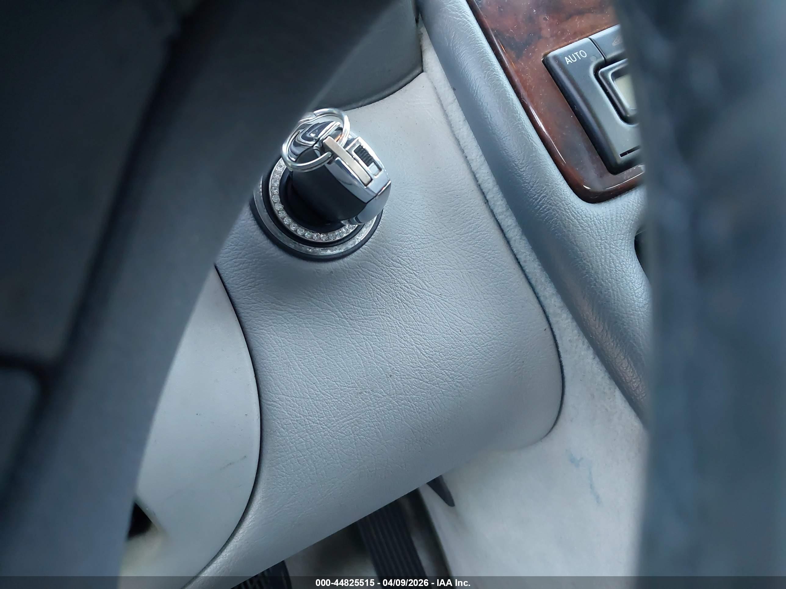 MERCEDES-BENZ CLK image 11