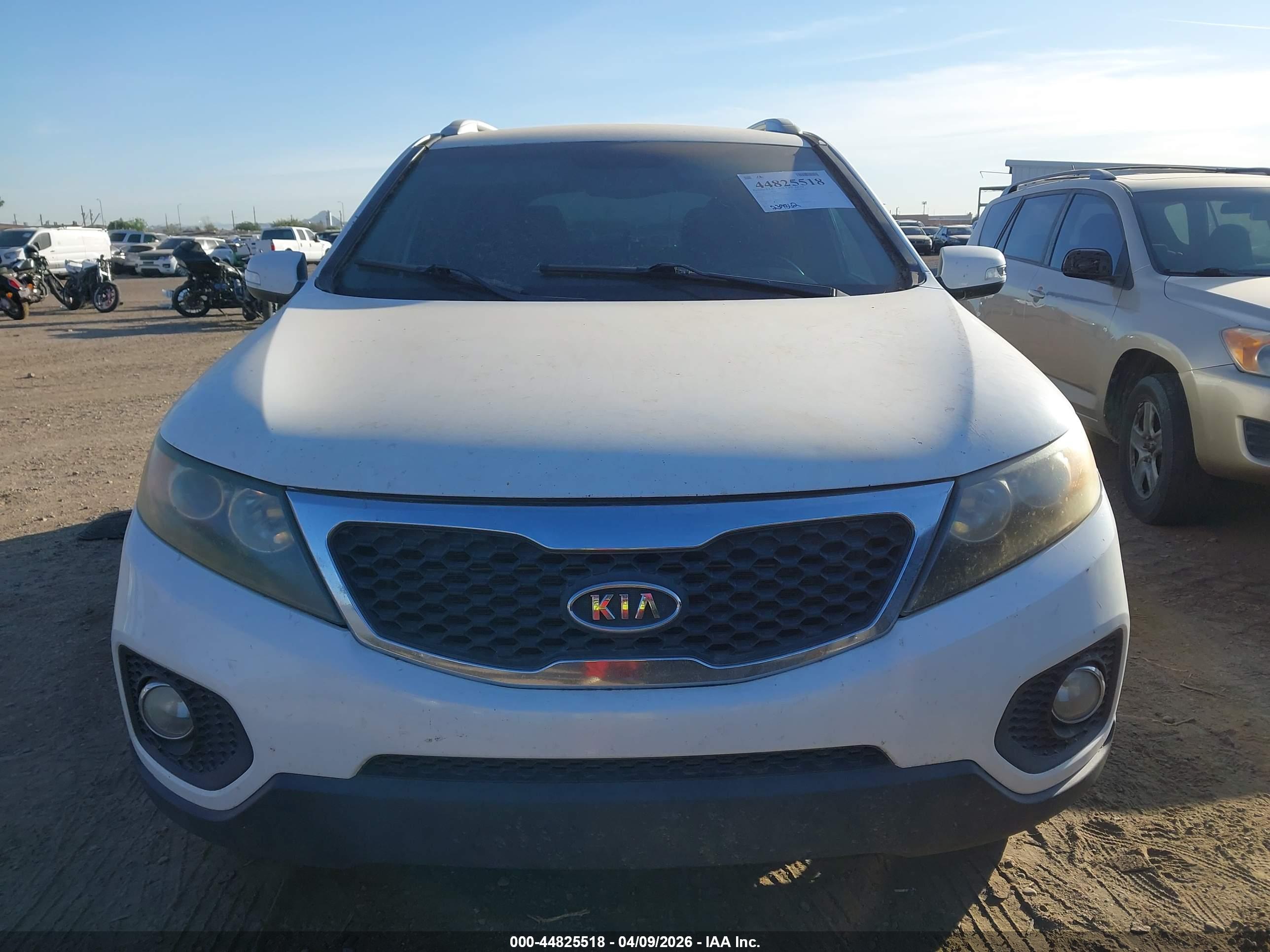KIA SORENTO image 6