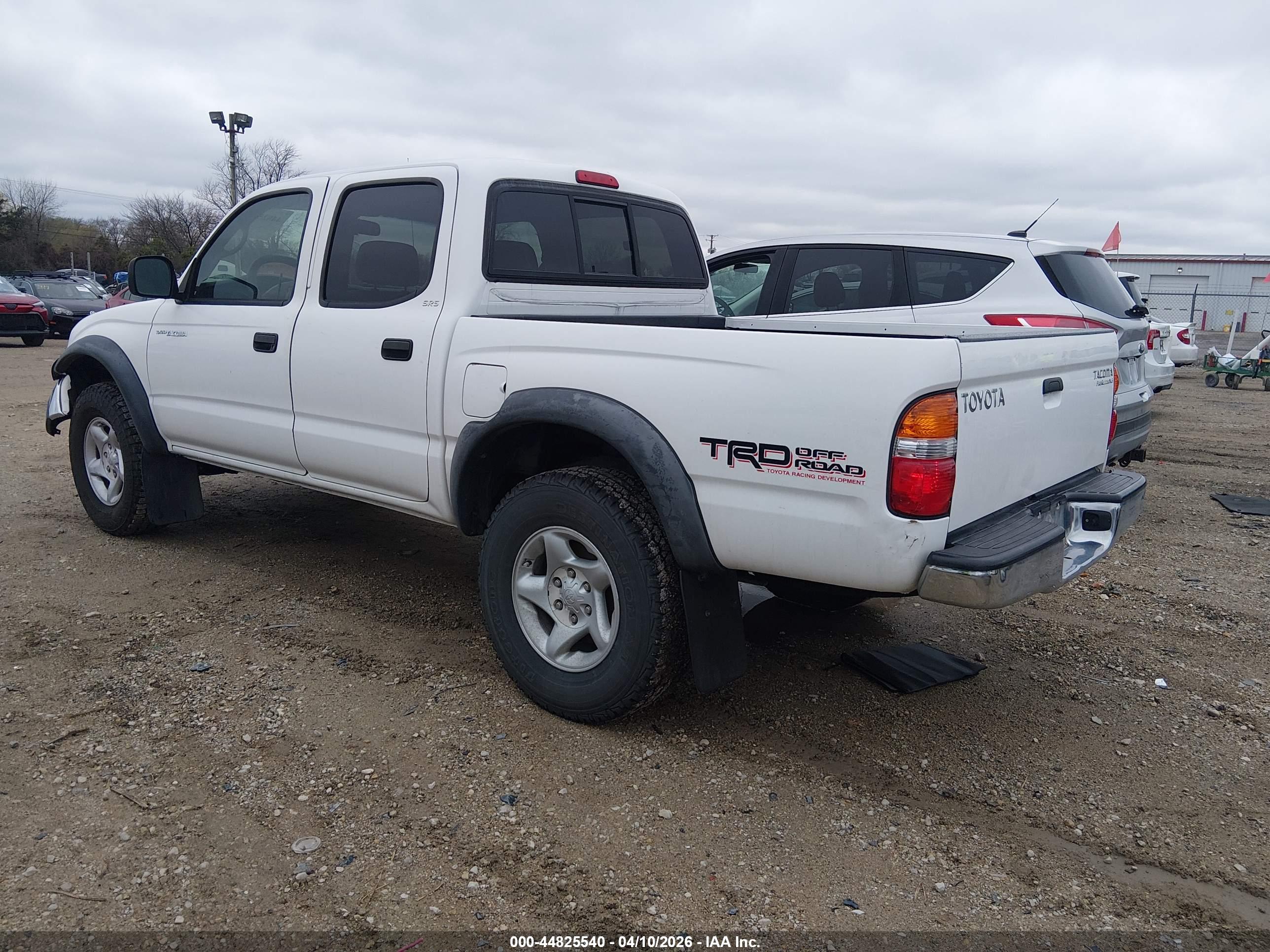 TOYOTA TACOMA image 3