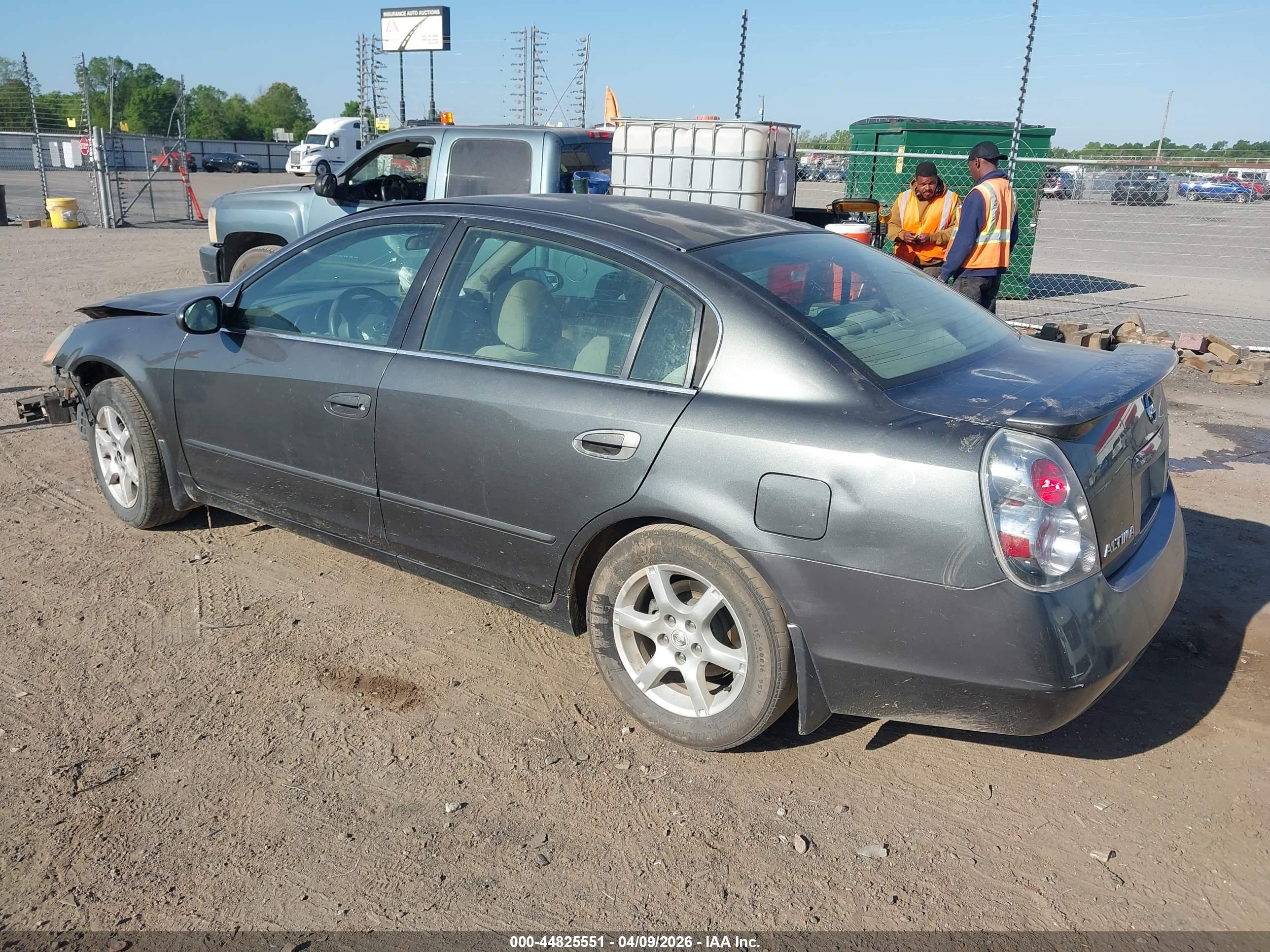 NISSAN ALTIMA image 3
