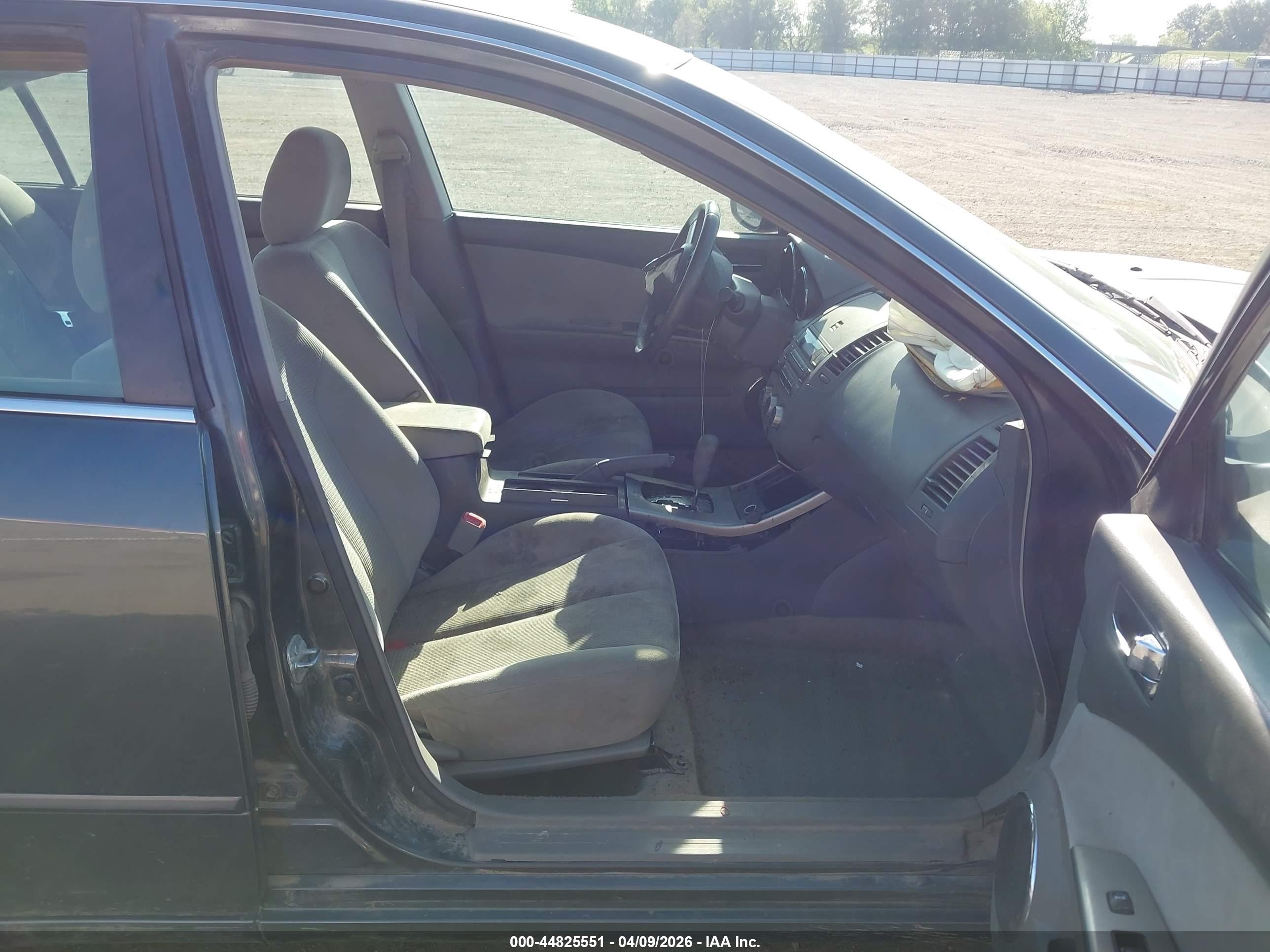 NISSAN ALTIMA image 5