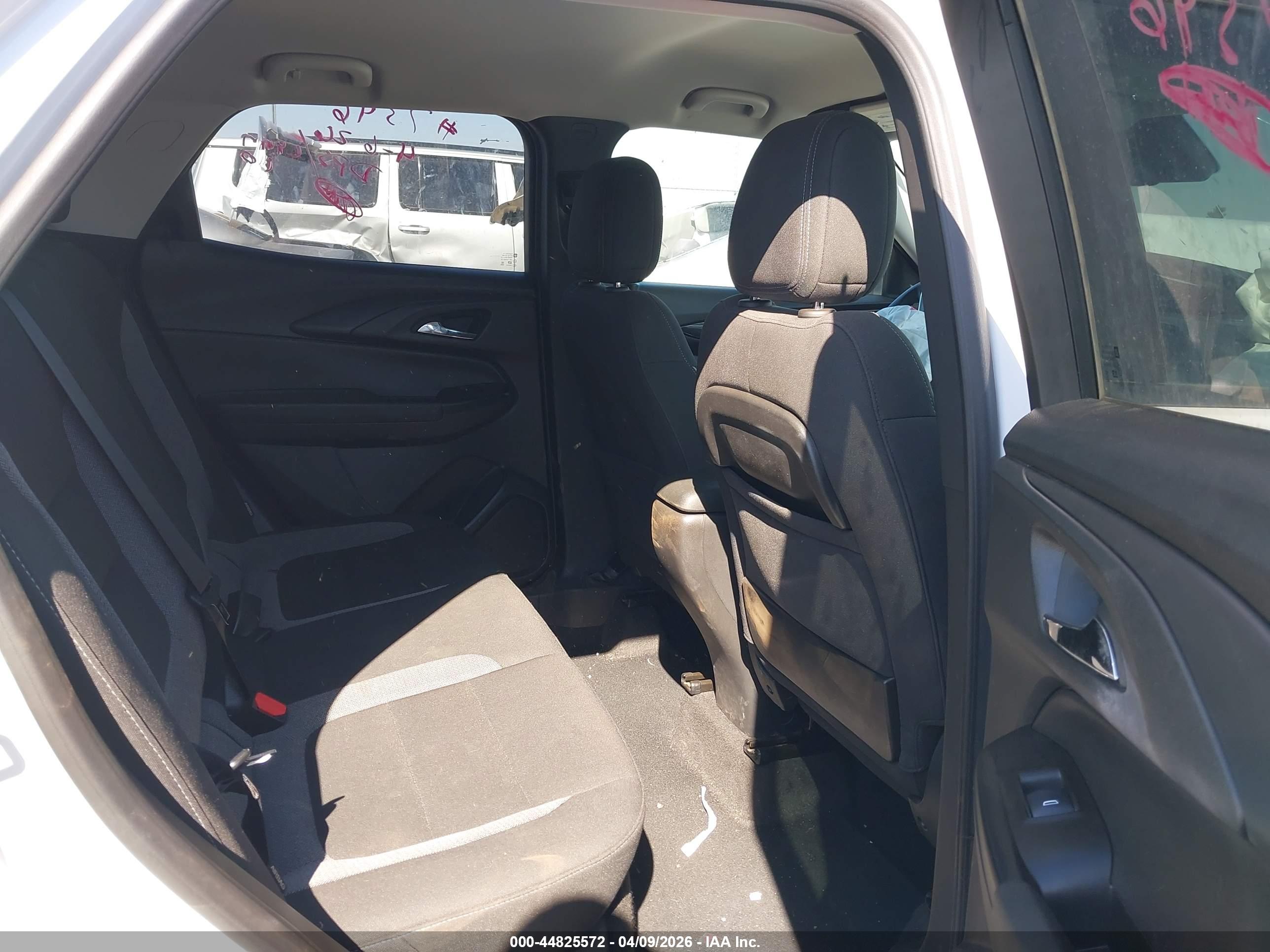 CHEVROLET TRAILBLAZER image 8